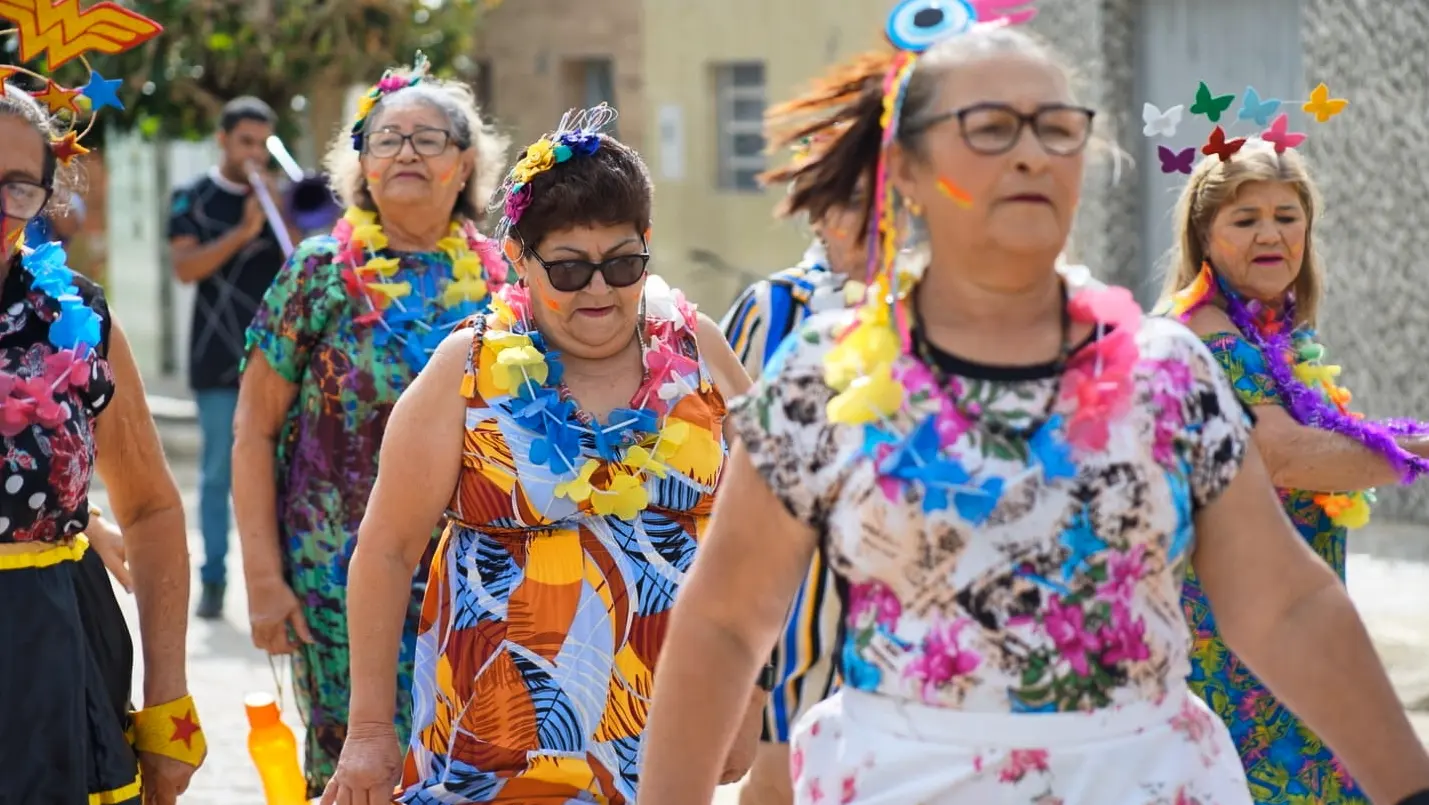 Prefeitura de Nova Floresta promove bloco de Carnaval do Projeto Viver Bem
