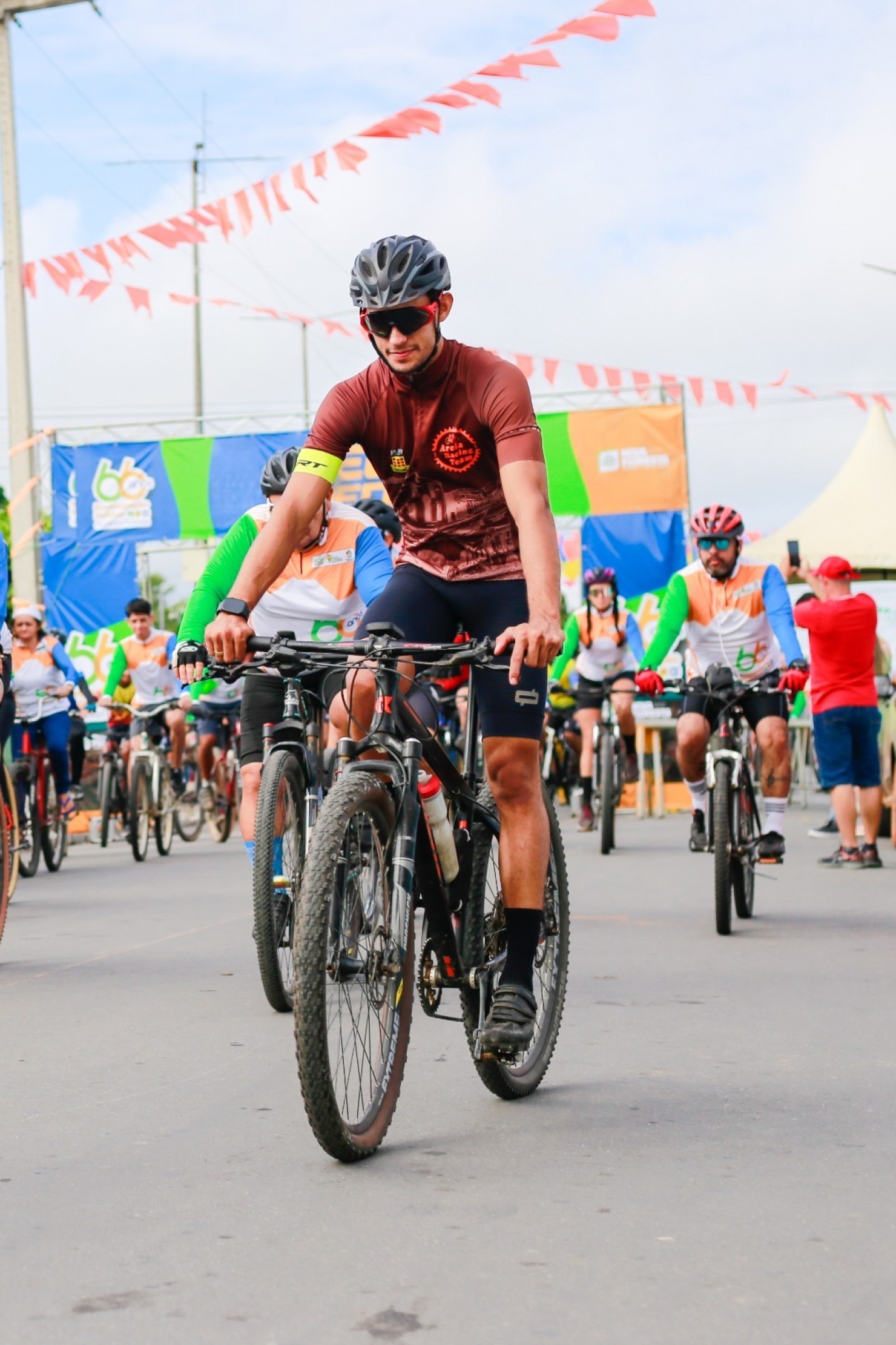 Eco Pedal reúne ciclistas de toda a região durante as festividades de 66 anos de Nova Floresta