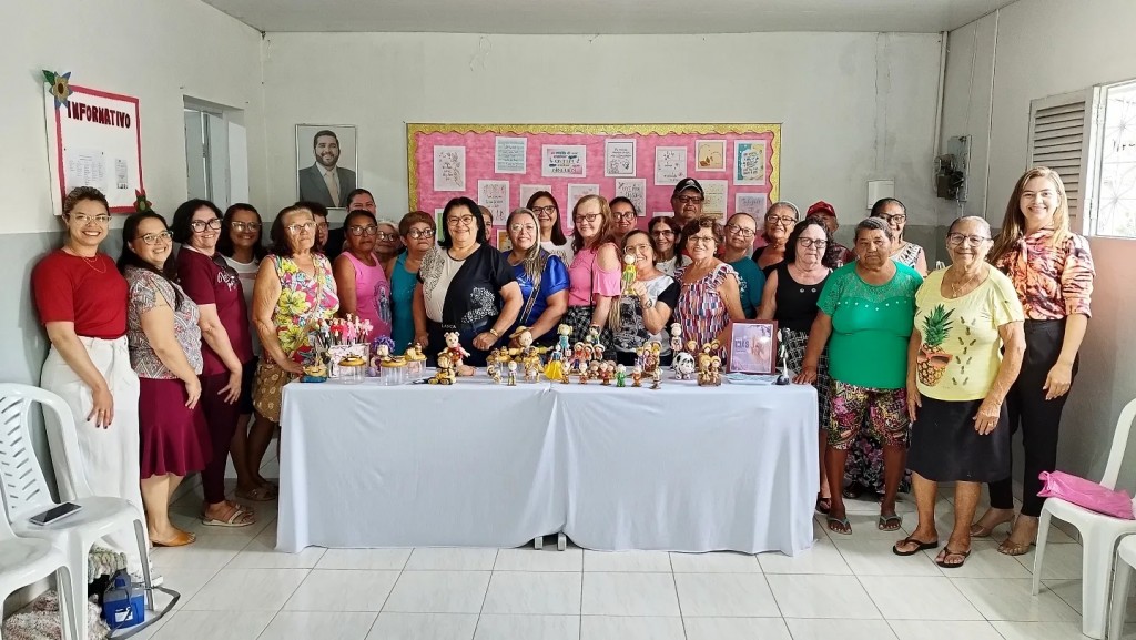 Prefeitura de Nova Floresta realiza abertura de oficina de artesanato em biscuit para idosos do SCFV