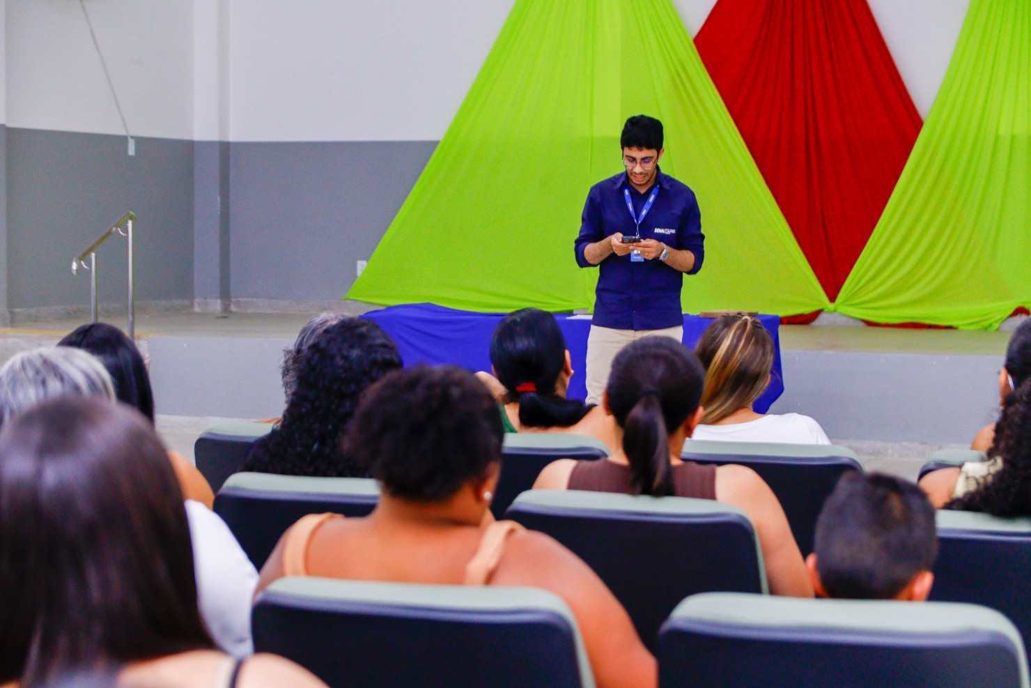 Prefeitura de Nova Floresta realiza entrega de certificados do curso de Corte e Costura Industrial em parceria com o SENAI