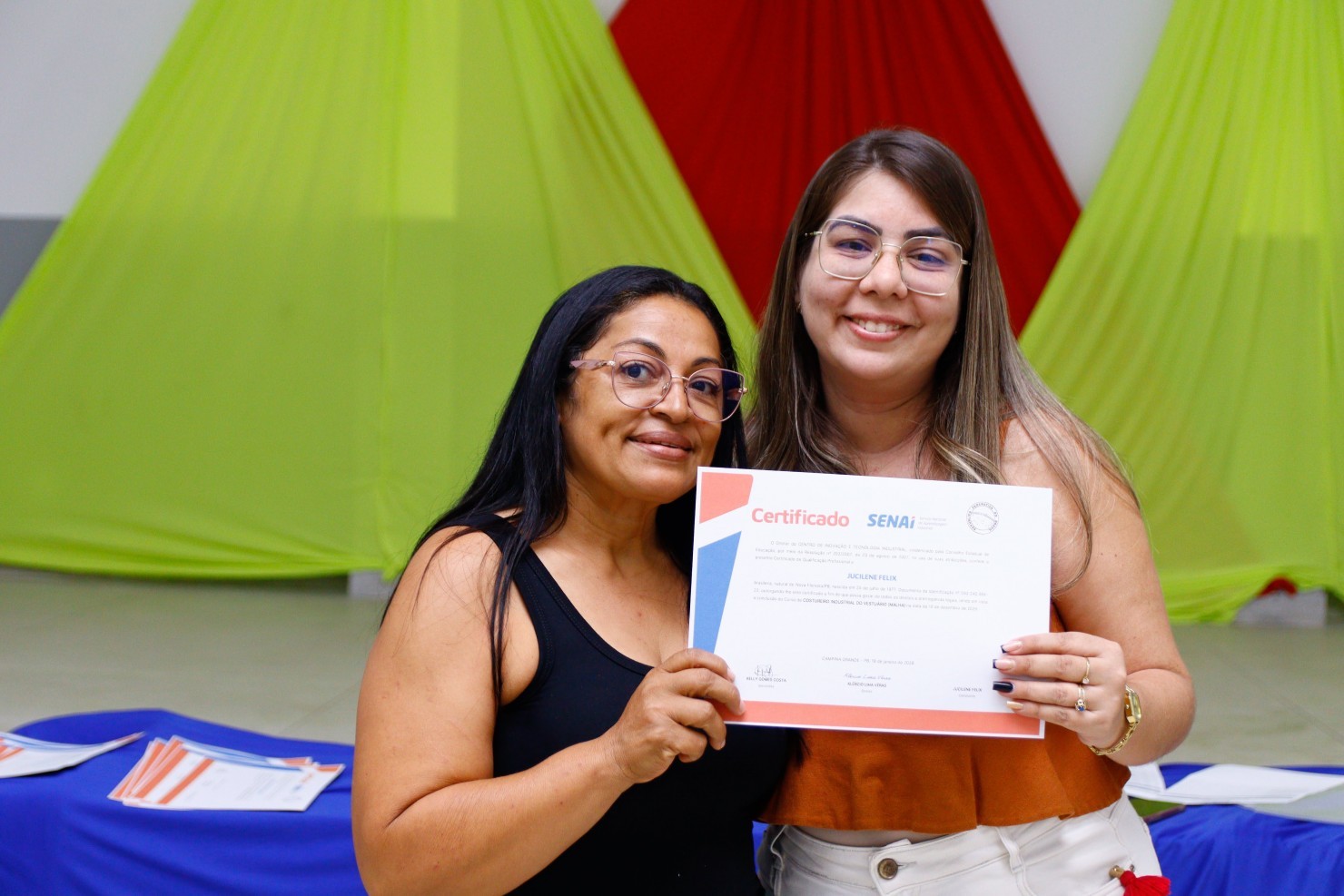 Prefeitura de Nova Floresta realiza entrega de certificados do curso de Corte e Costura Industrial em parceria com o SENAI