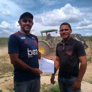 Prefeitura de Nova Floresta realiza serviços de corte de terra em comunidades rurais nesta semana
