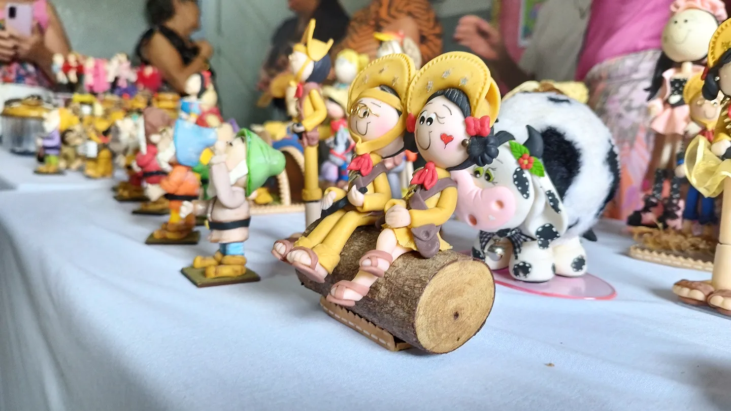 Prefeitura de Nova Floresta realiza abertura de oficina de artesanato em biscuit para idosos do SCFV