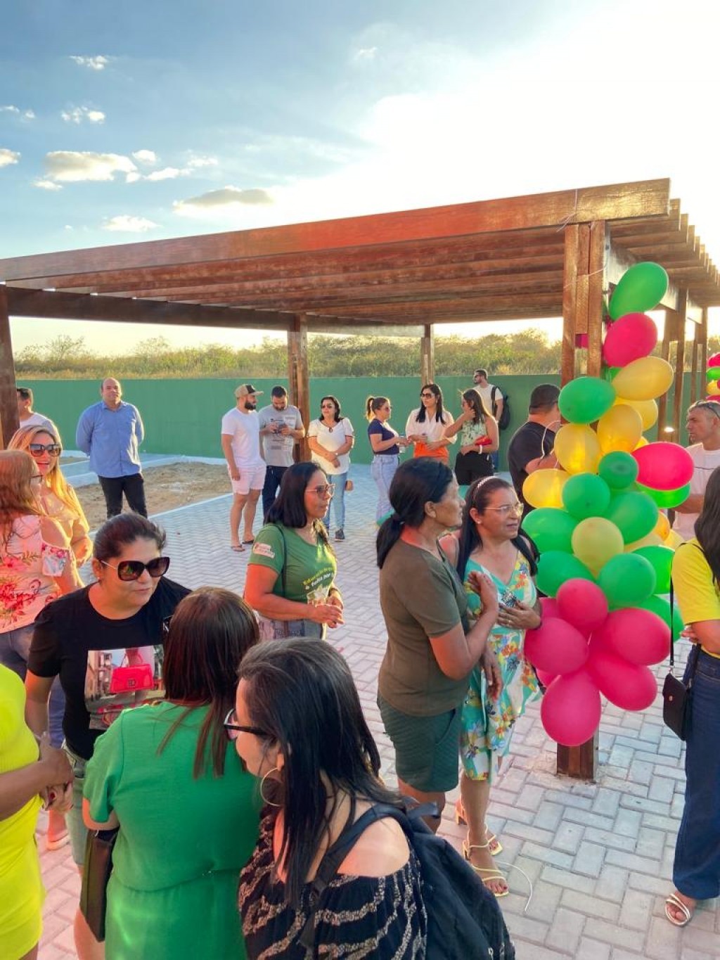 Prefeitura de Nova Floresta realiza entrega de Novo Cemitério Público