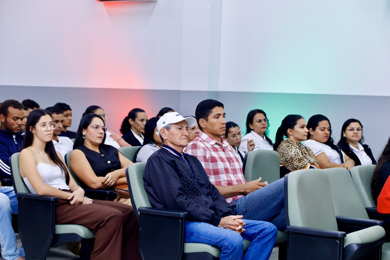 Nova Floresta realiza programação especial em alusão ao Dia Municipal do Empreendedor