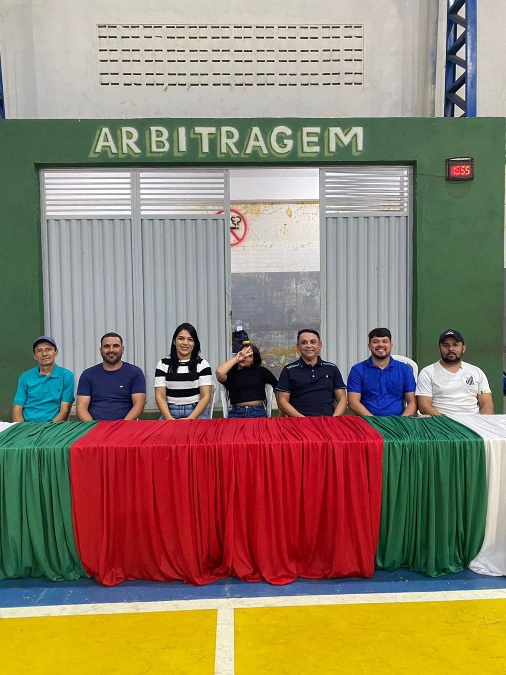 Prefeitura Municipal de Nova Floresta realizou na última Sexta (19), a abertura do Campeonato Municipal de Futsal 1ª e 2ª Divisão