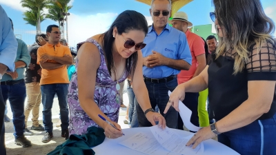 Prefeito Jarson assina Ordem de Serviço para construção de auditório