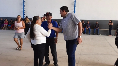 Prefeitura de Nova Floresta promove comemoração do Dia dos Pais no forró dos idosos