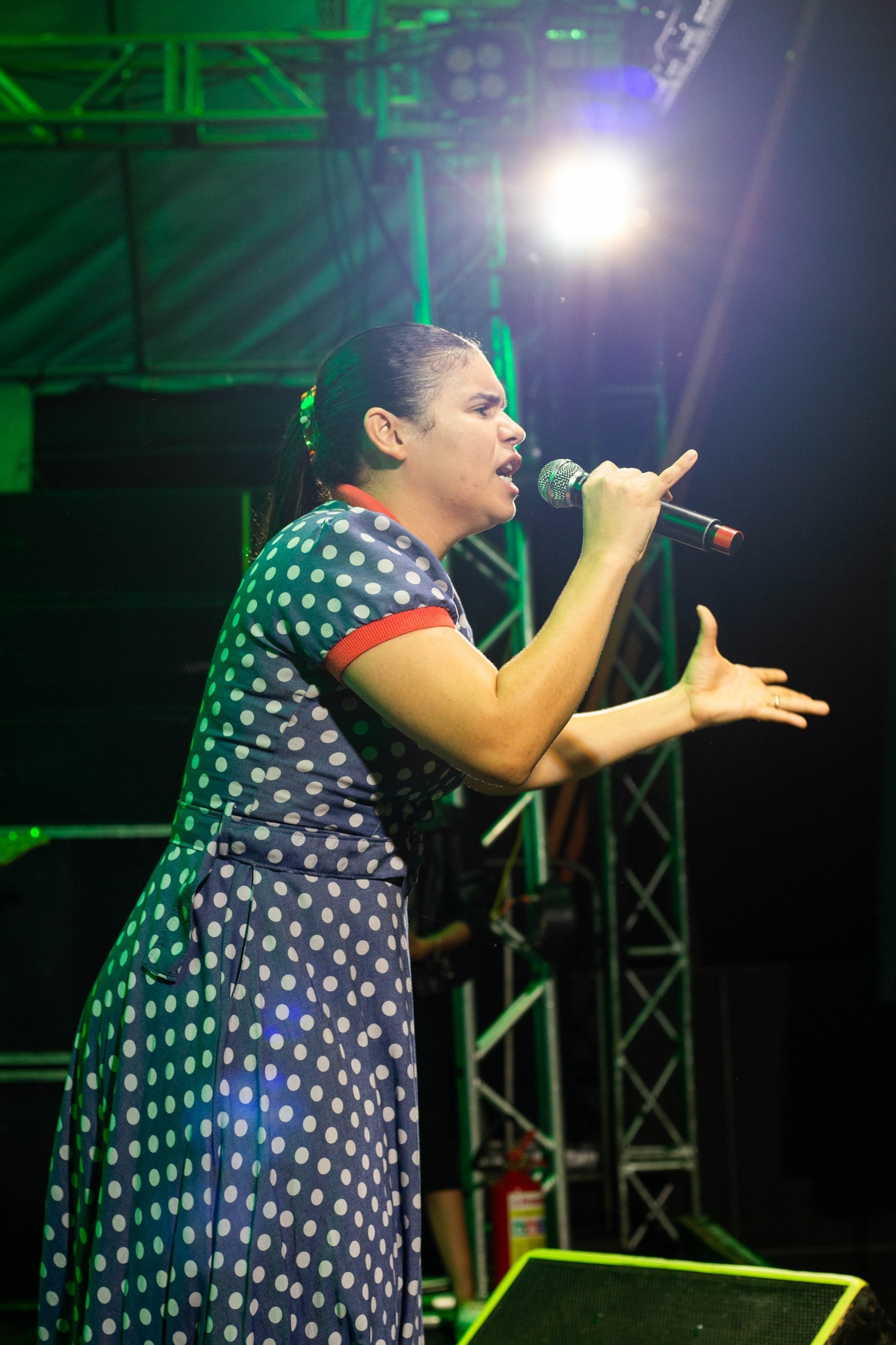 Show Evangélico com Rayanne Vanessa emociona fiéis na programação dos 66 anos de Nova Floresta