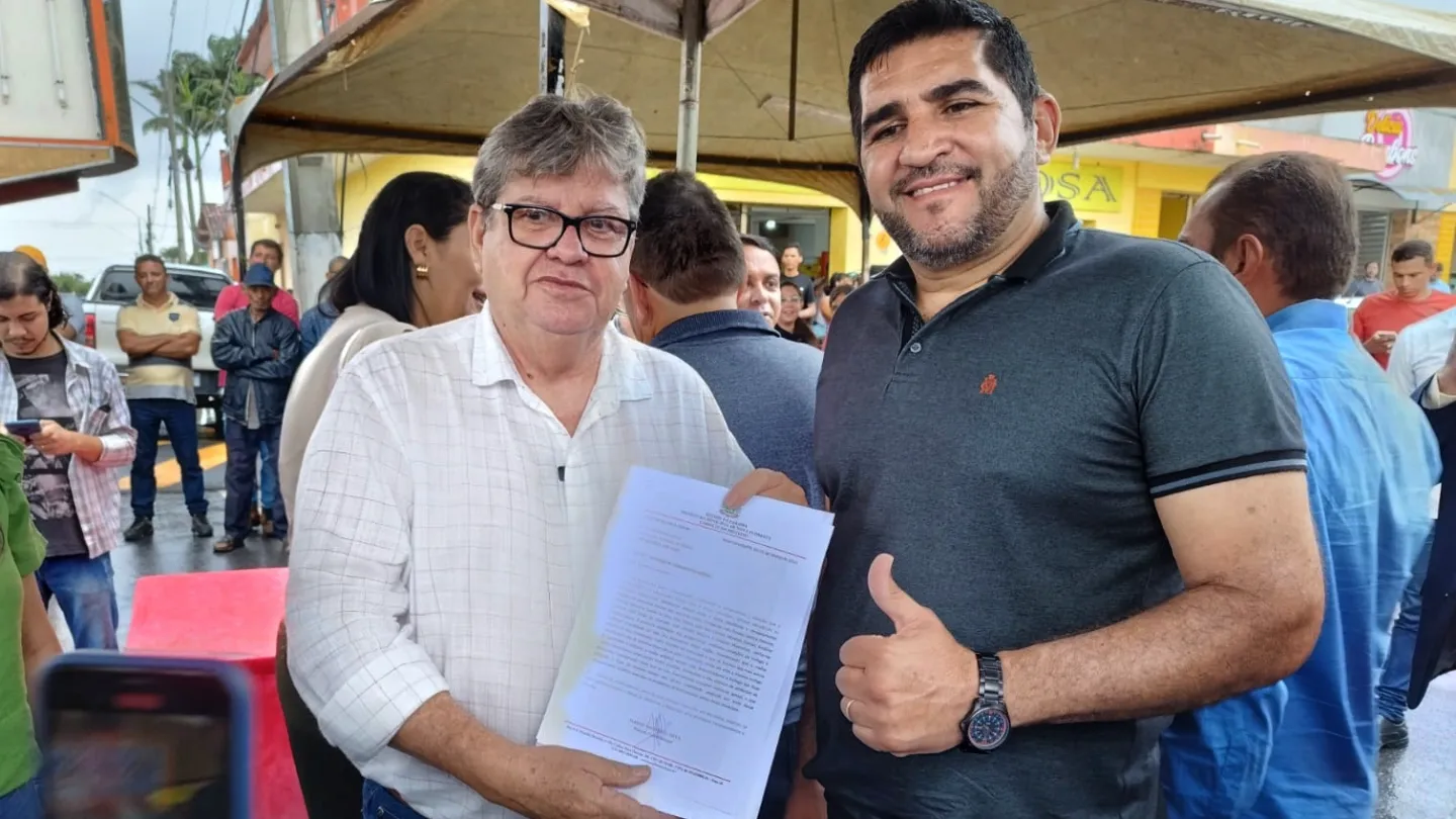 Nova Floresta recebe visita do Governador João Azevedo