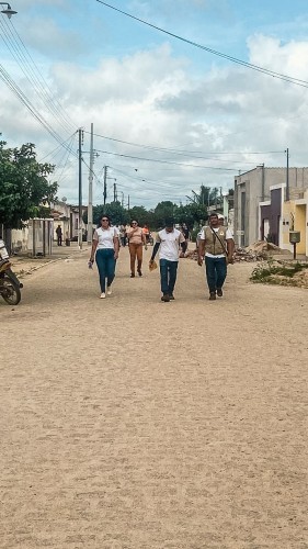 Agentes de Endemias realizam mobilização contra a dengue em Nova Floresta