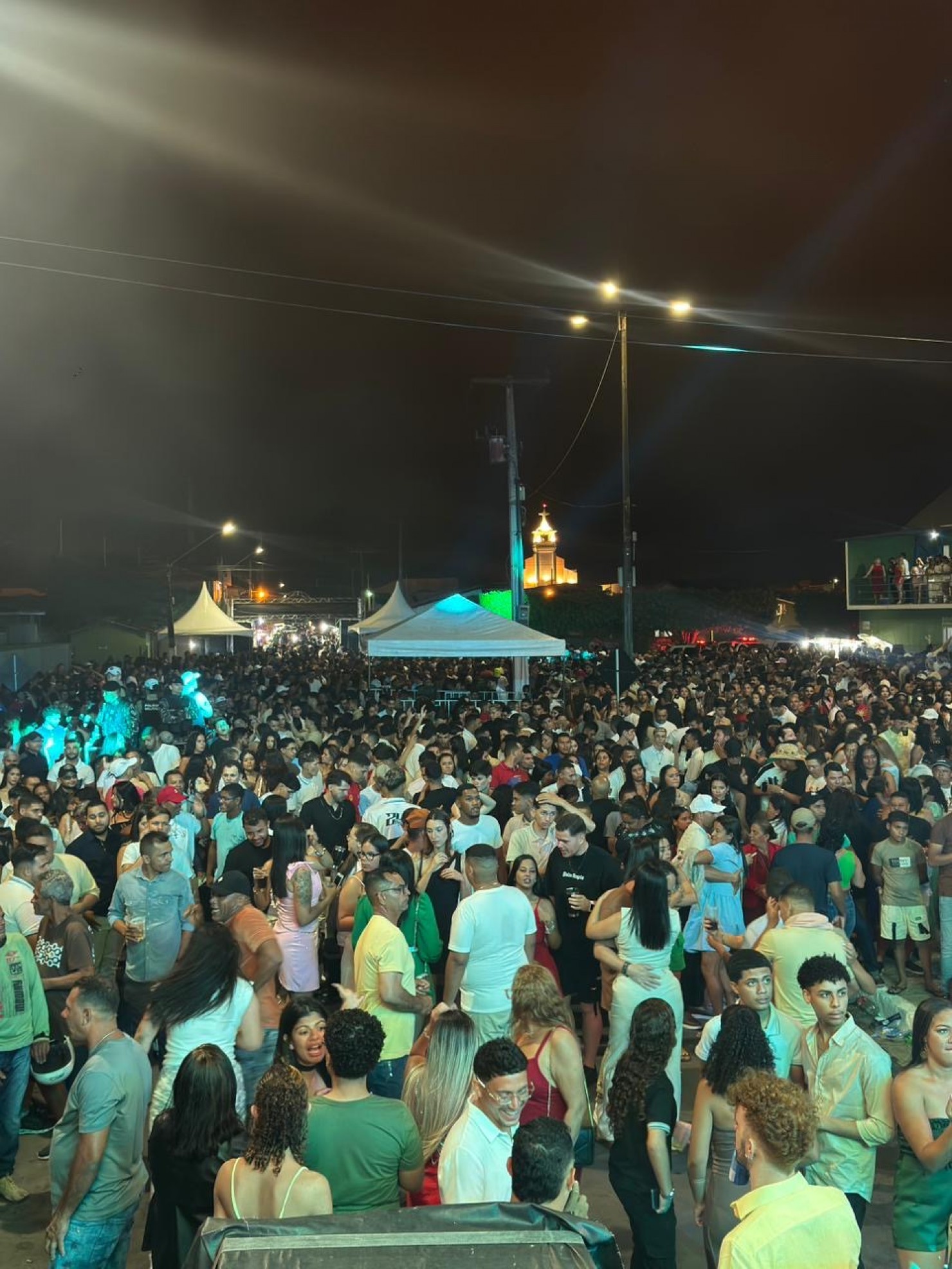 Réveillon de Nova Floresta celebra a chegada de 2026 com muita alegria e música