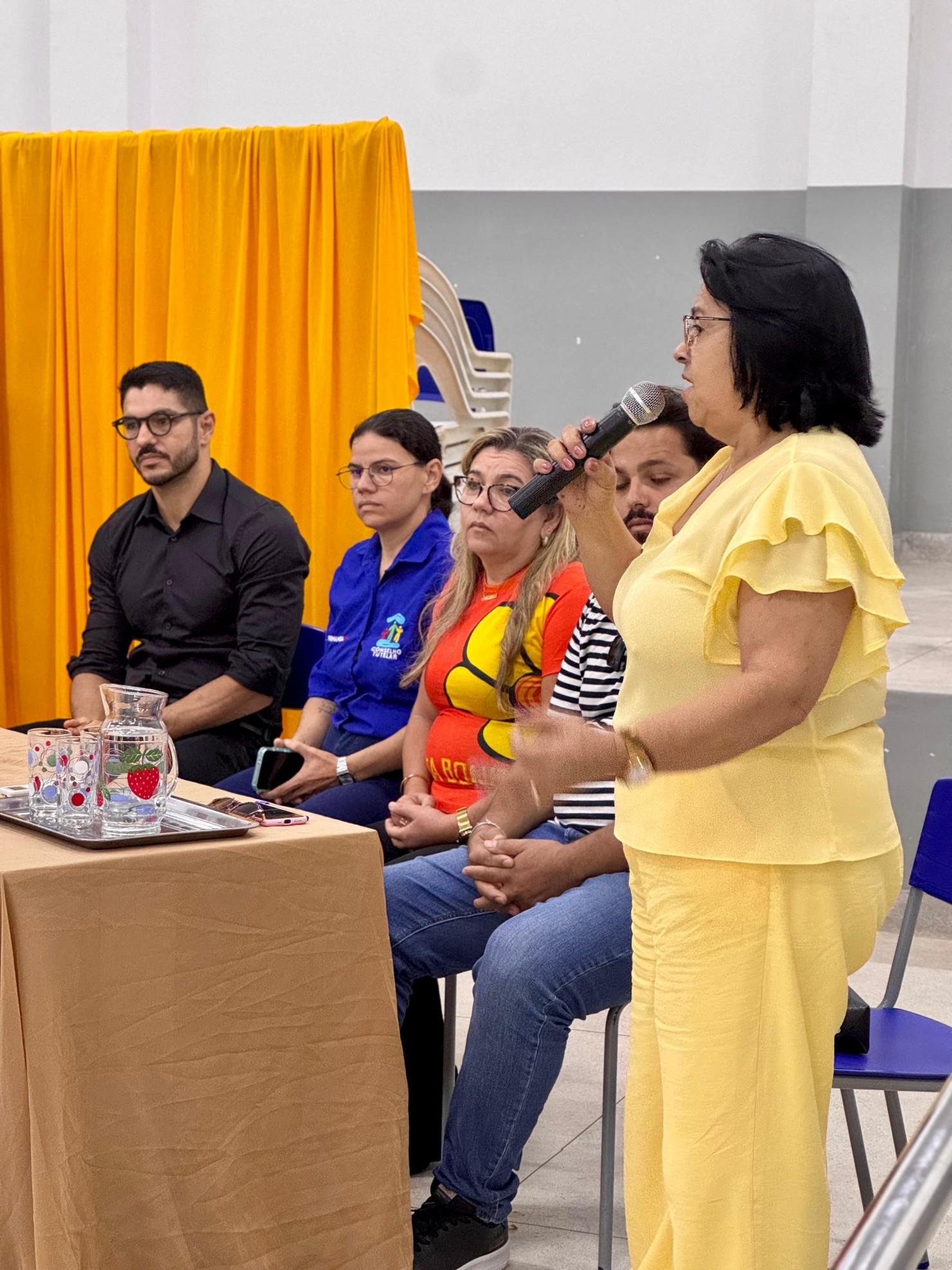 Nova Floresta promove palestra sobre escuta protegida durante ações da campanha Maio Laranja