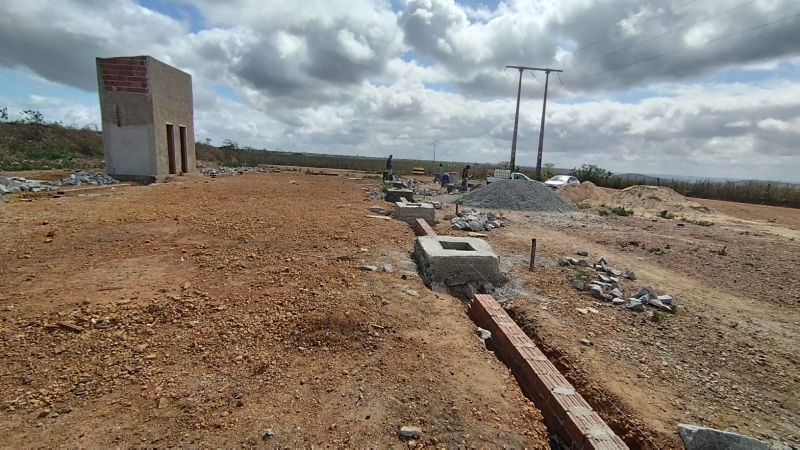 Prefeito Jarson acompanha obras de construção do Galpão de Reciclagem