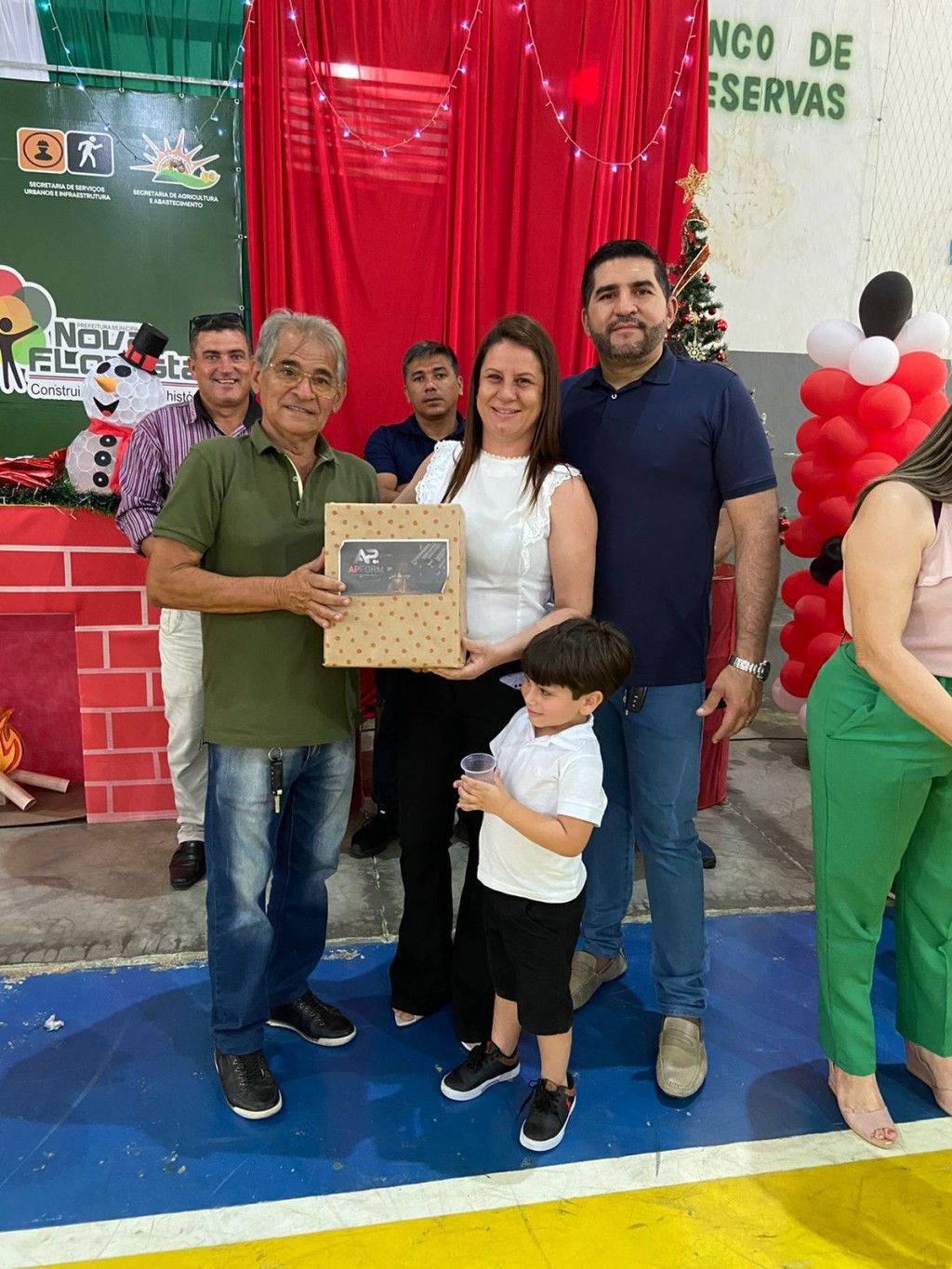 Prefeitura de Nova Floresta realiza café da manhã da confraternização dos servidores.