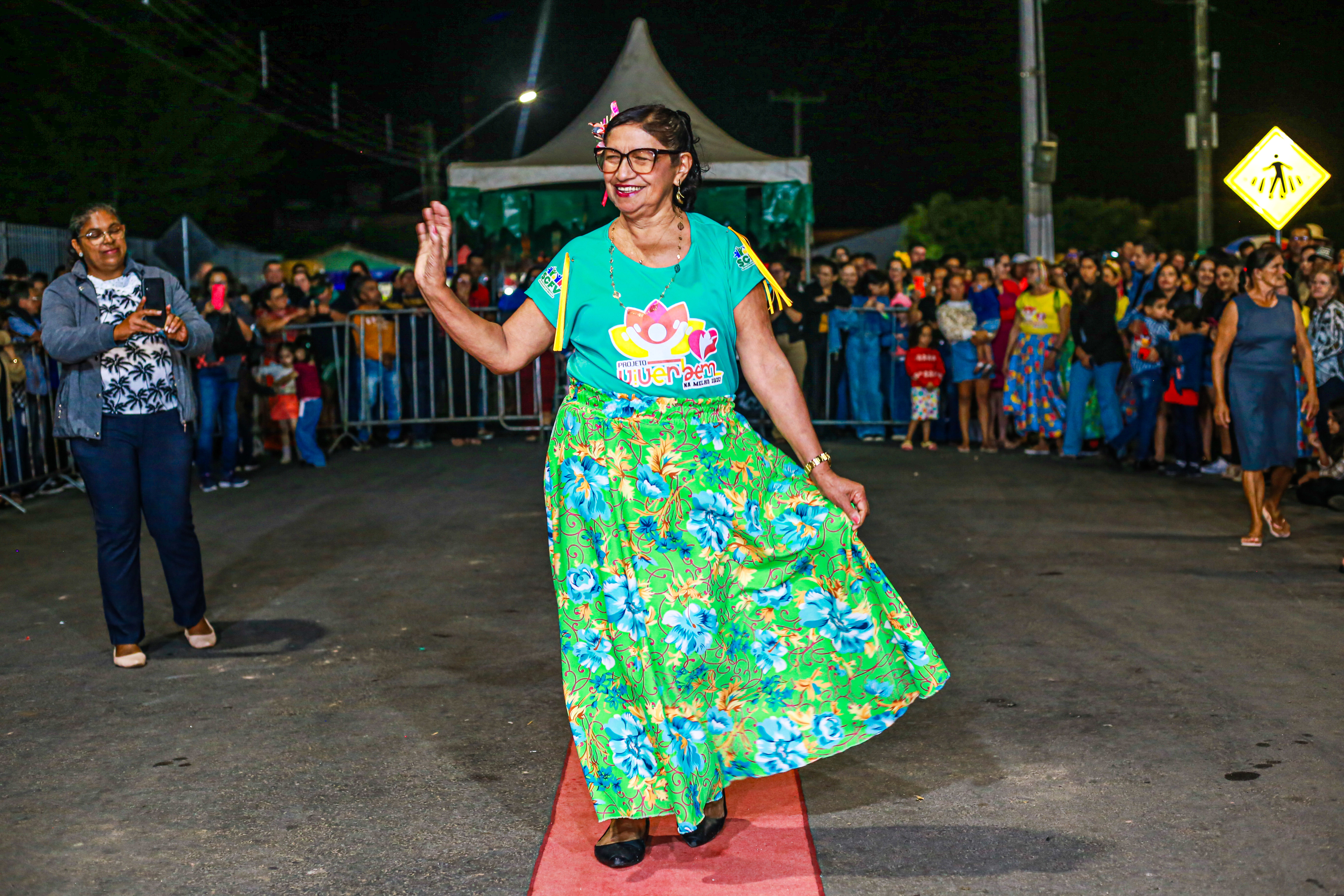 Prefeitura Municipal de Nova Floresta Realiza mais uma noite do São João de Bairros 2024 da Assistência Social