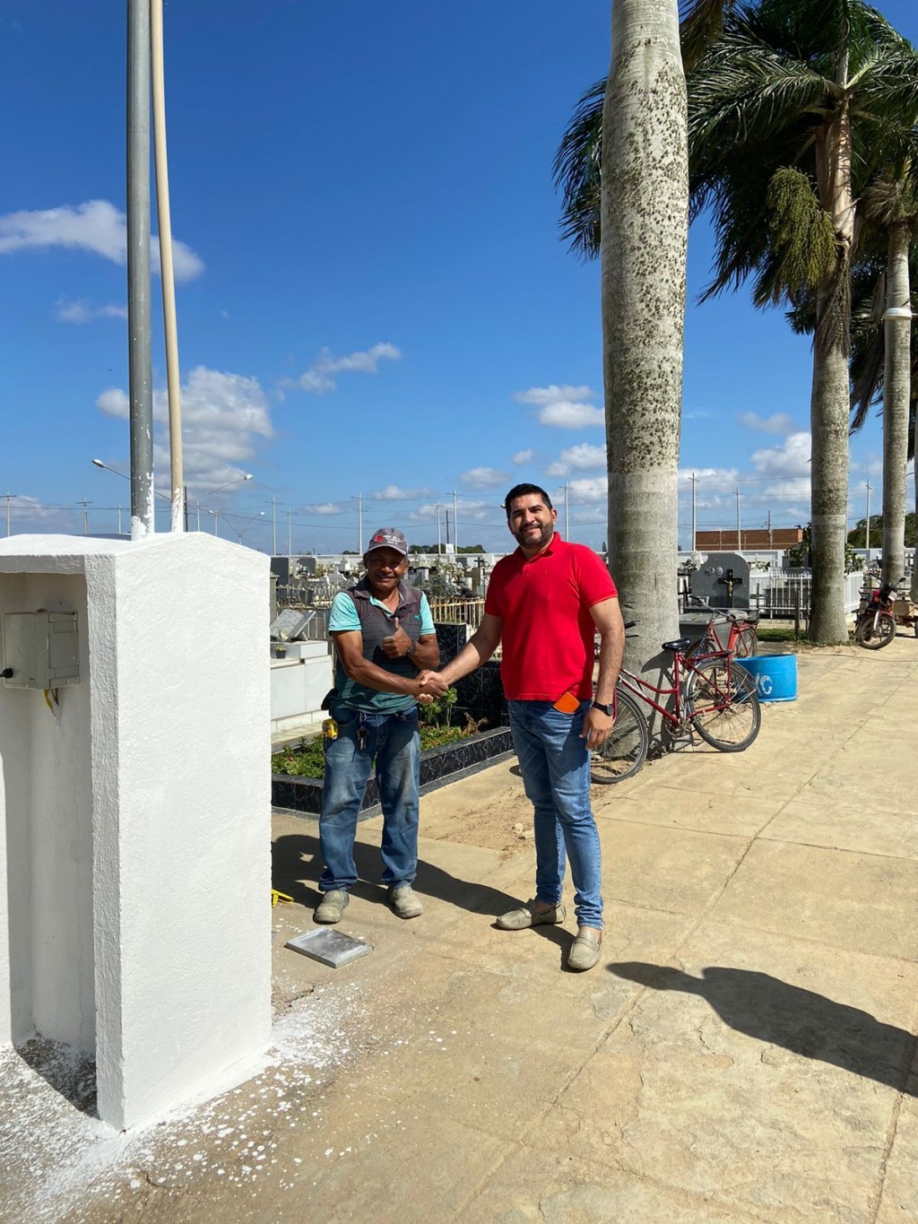 Prefeito Jarson vistoria Revitalização do antigo Cemitério.