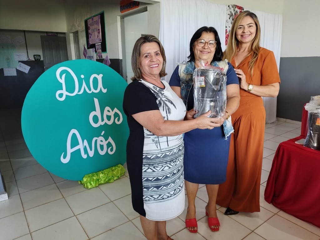 Prefeitura de Nova Floresta promove Chá dos Avós