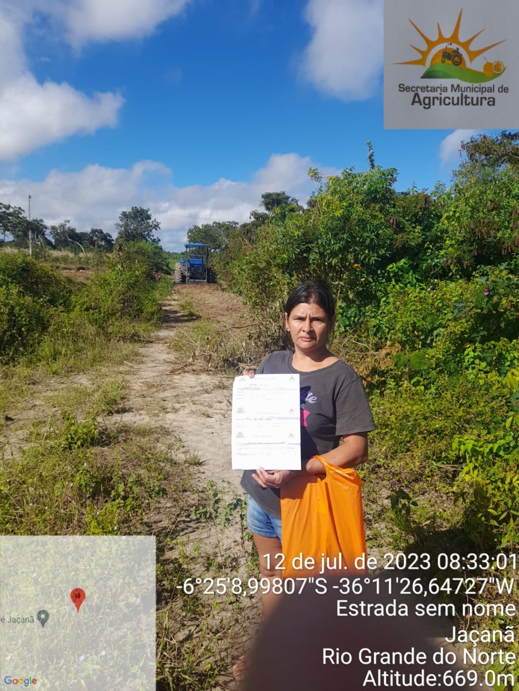 Prefeitura de Nova Floresta realiza cortes de terra na zona rural