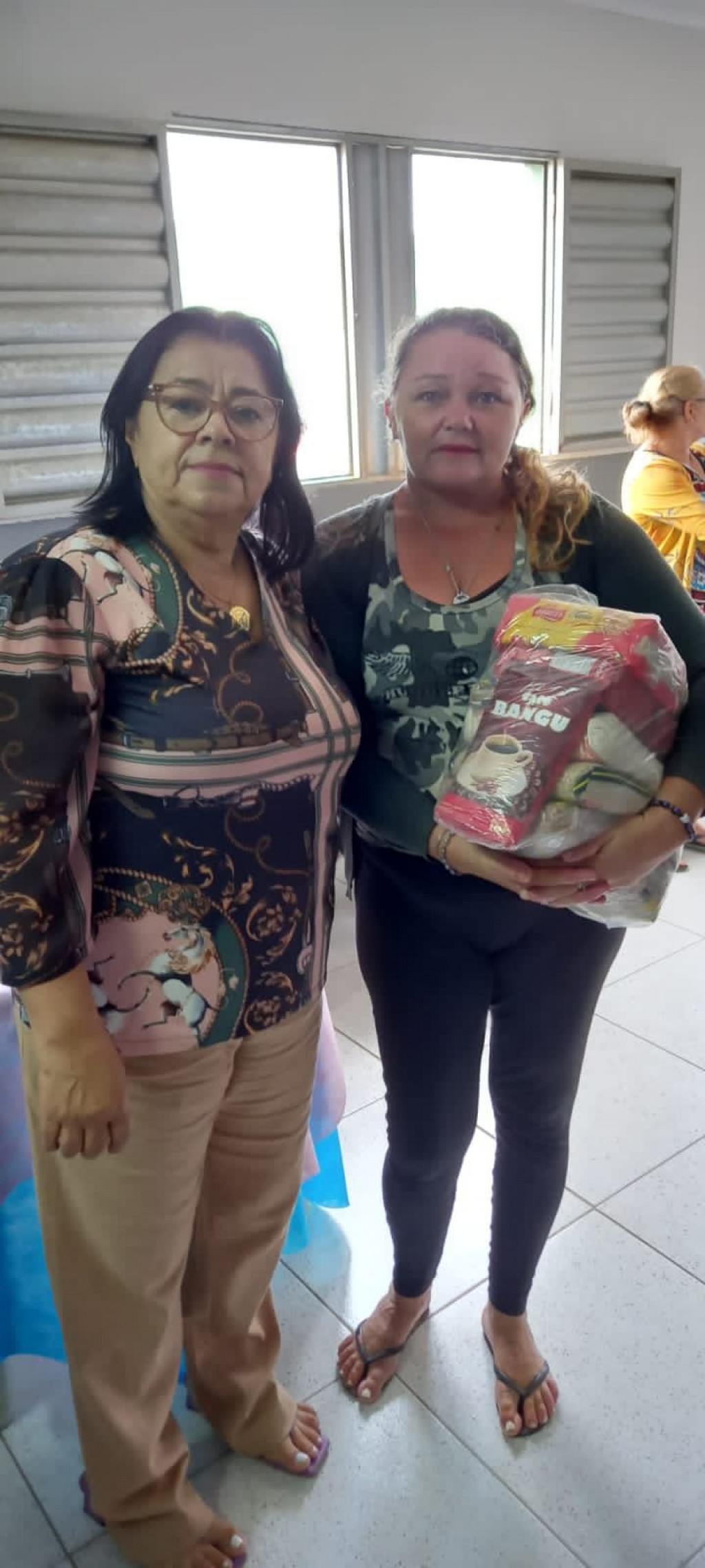 Prefeitura de Nova Floresta realiza entrega de cestas básicas.