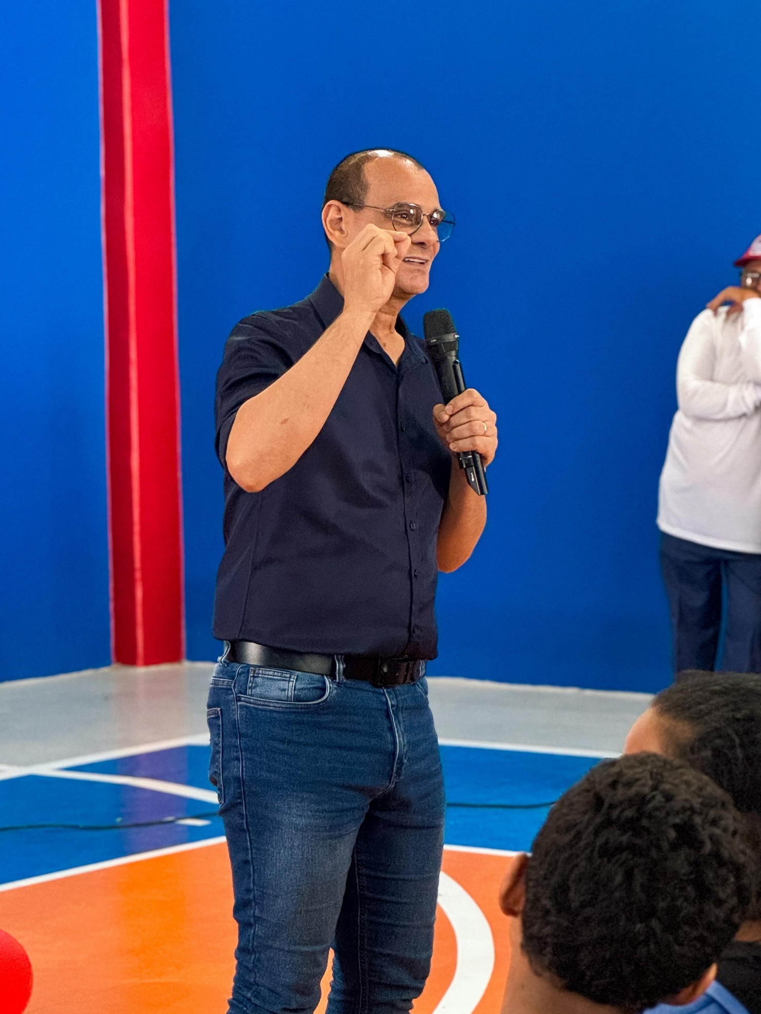 Escola Papa Paulo VI promove encontro com famílias para discutir desafios das relações entre pais e filhos