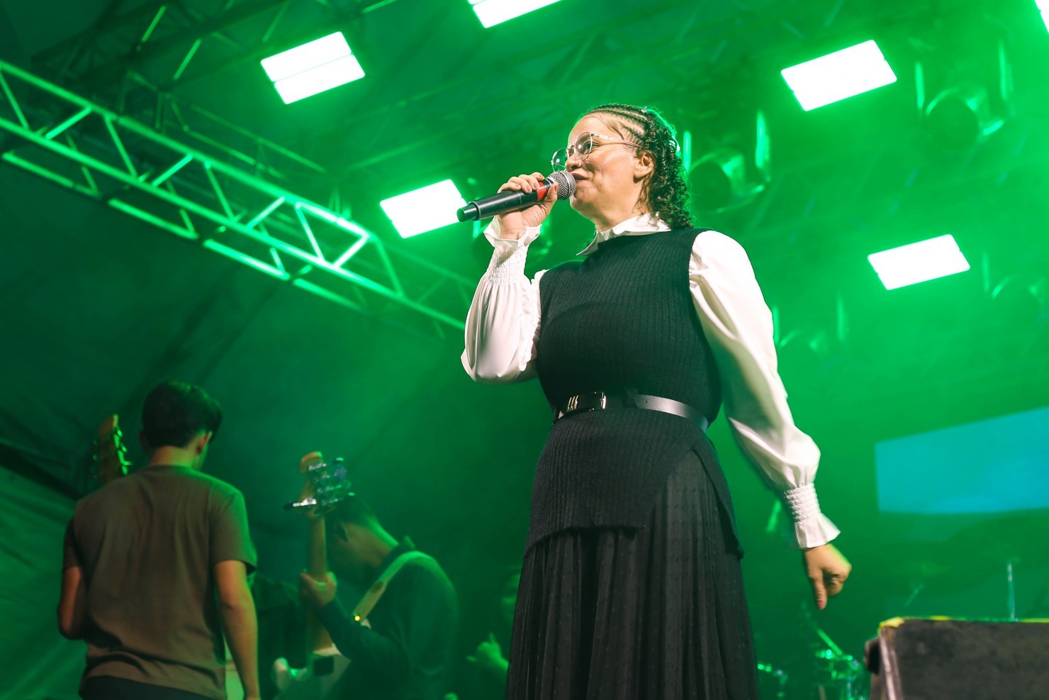 Show Evangélico com Rayanne Vanessa emociona fiéis na programação dos 66 anos de Nova Floresta