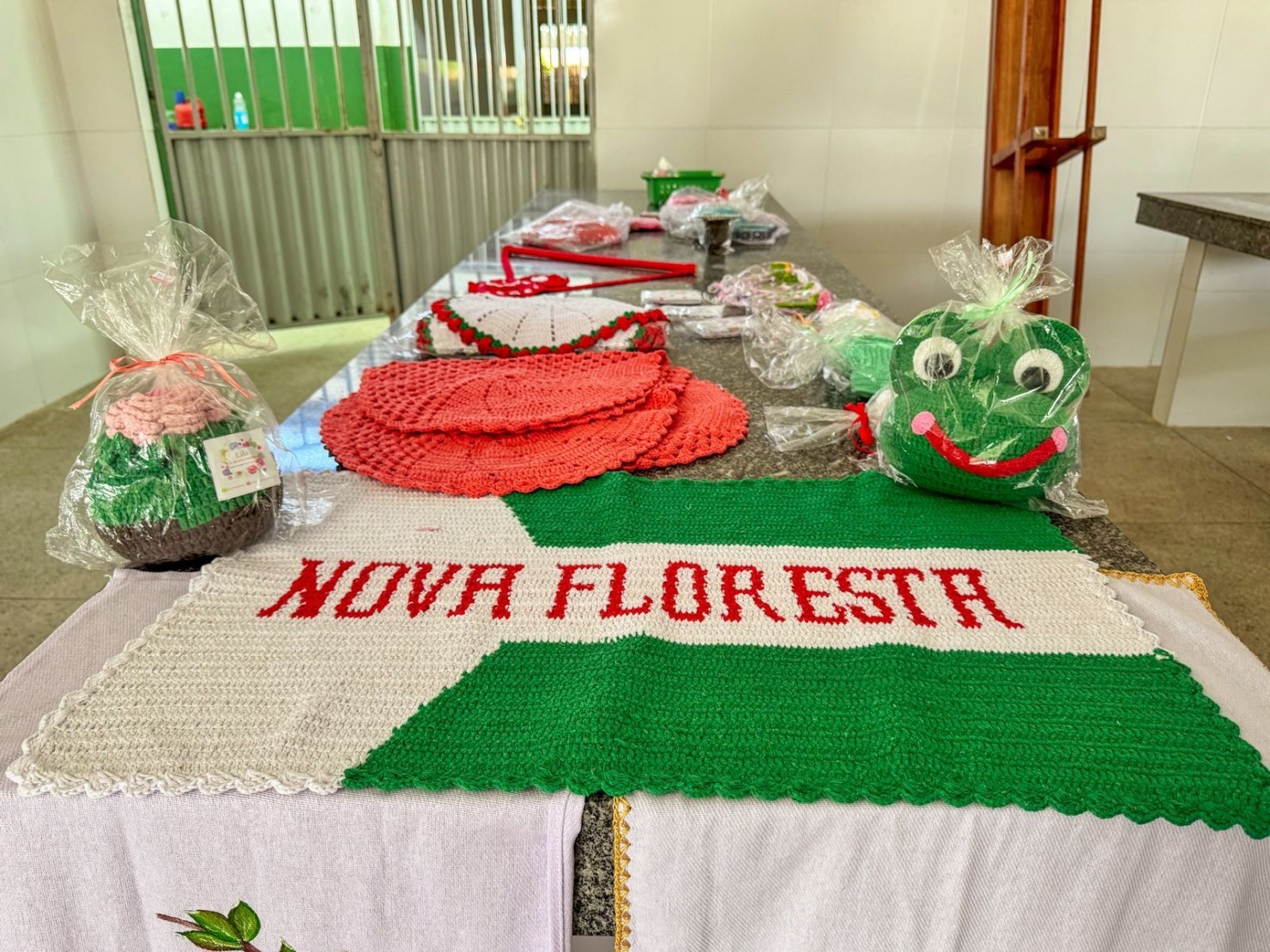 Espaço exclusivo para artesãos fortalece cultura e economia em Nova Floresta