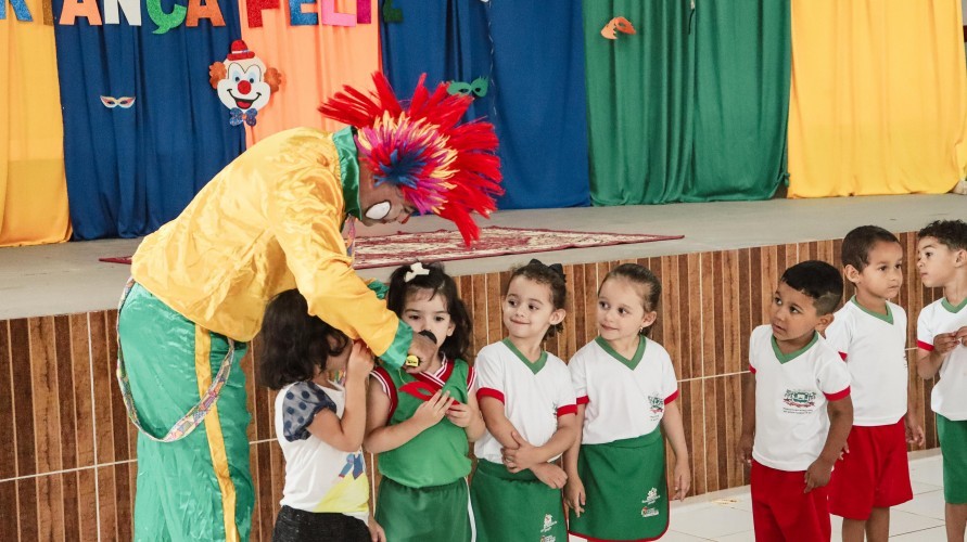 Criança Feliz realiza Carnaval repleto de alegria e diversão no CRAS