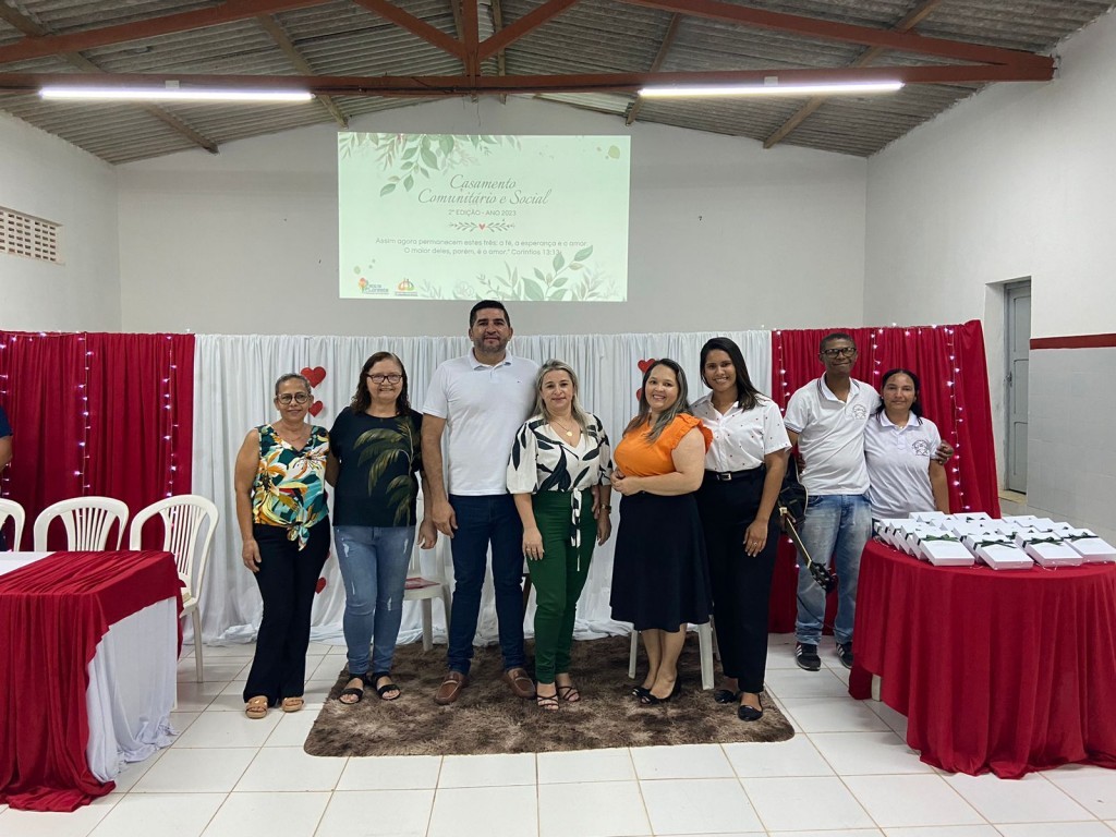 A Prefeitura de Nova Floresta promoveu um Encontro de Casais + Entrega de Convites para o Casamento Social e Comunitário.