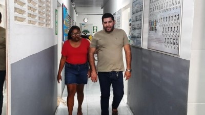 Prefeito Jarson visita Escola Senador Rui Carneiro para acompanhar obras de reforma