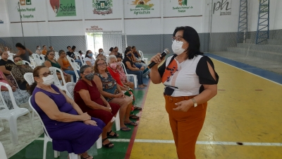 Prefeitura de Nova Floresta promove reunião com beneficiários do Leite da Paraíba