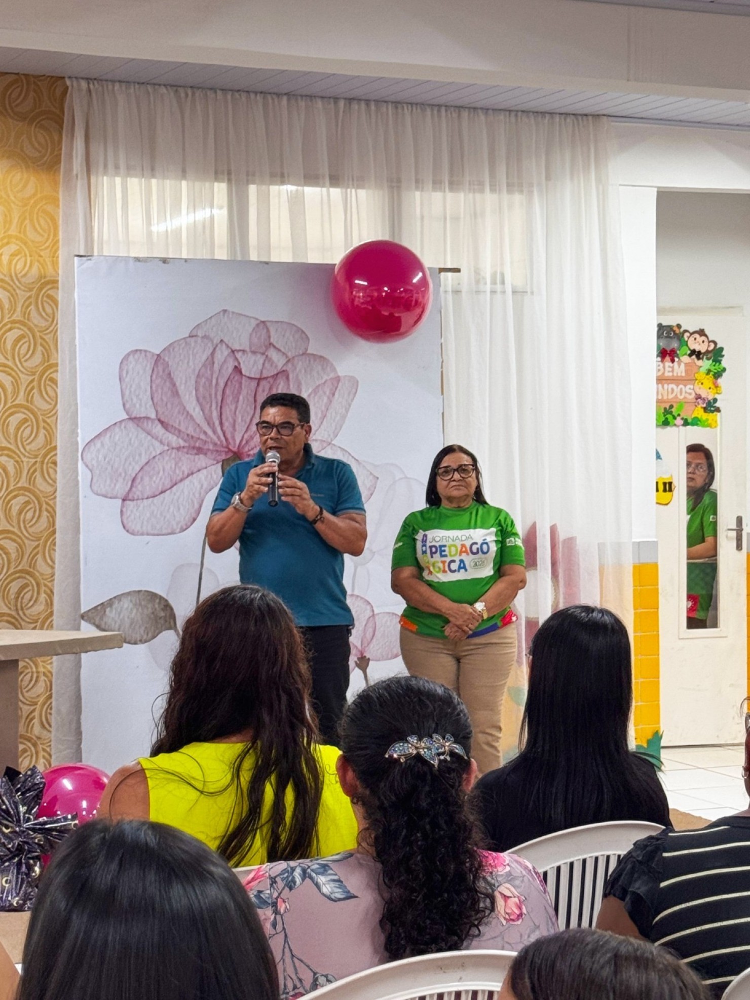 Escolas municipais de Nova Floresta realizam comemorações alusivas ao Dia das Mães