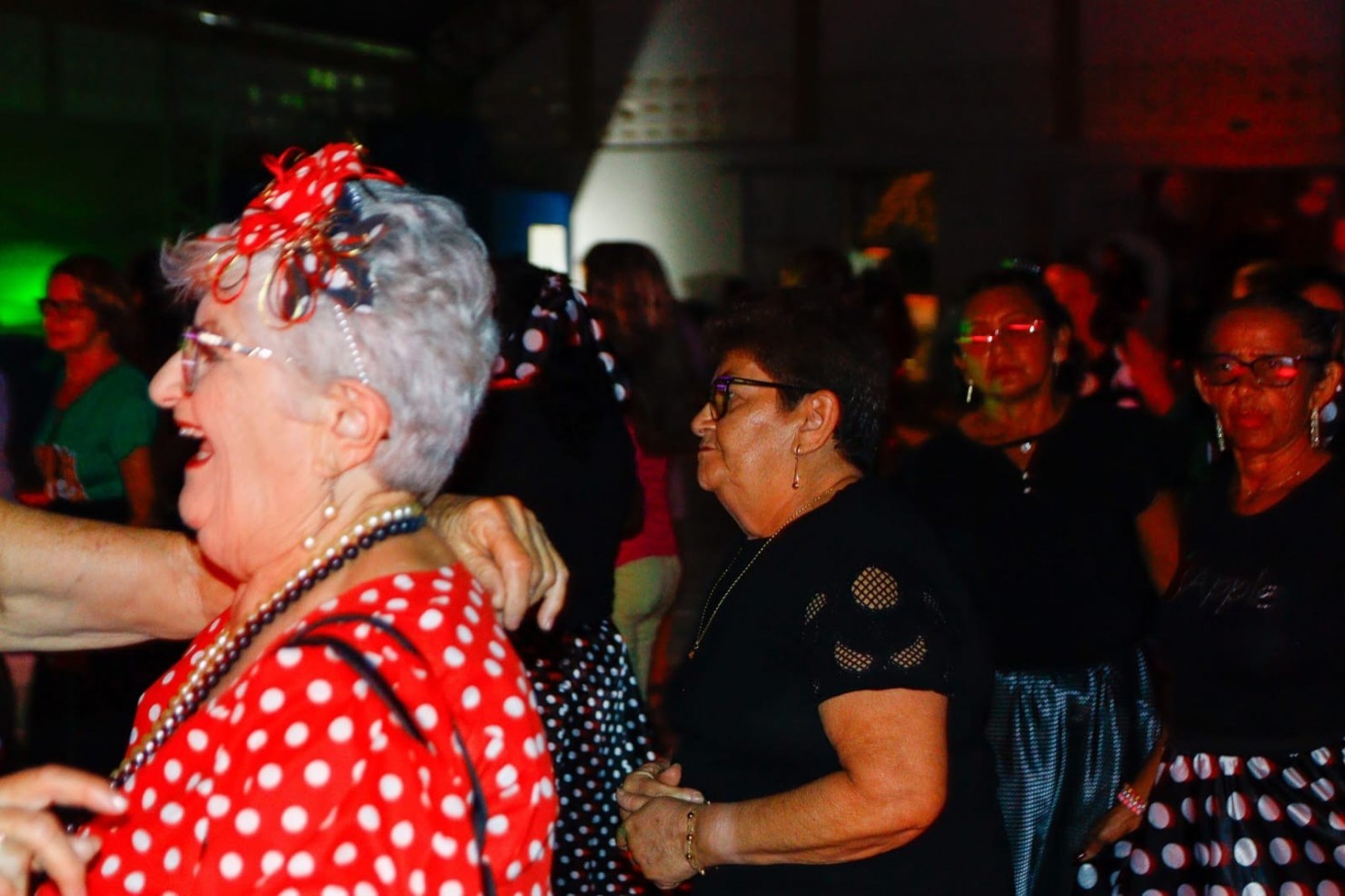 Grupo de idosos de Nova Floresta participa de baile em Sossego