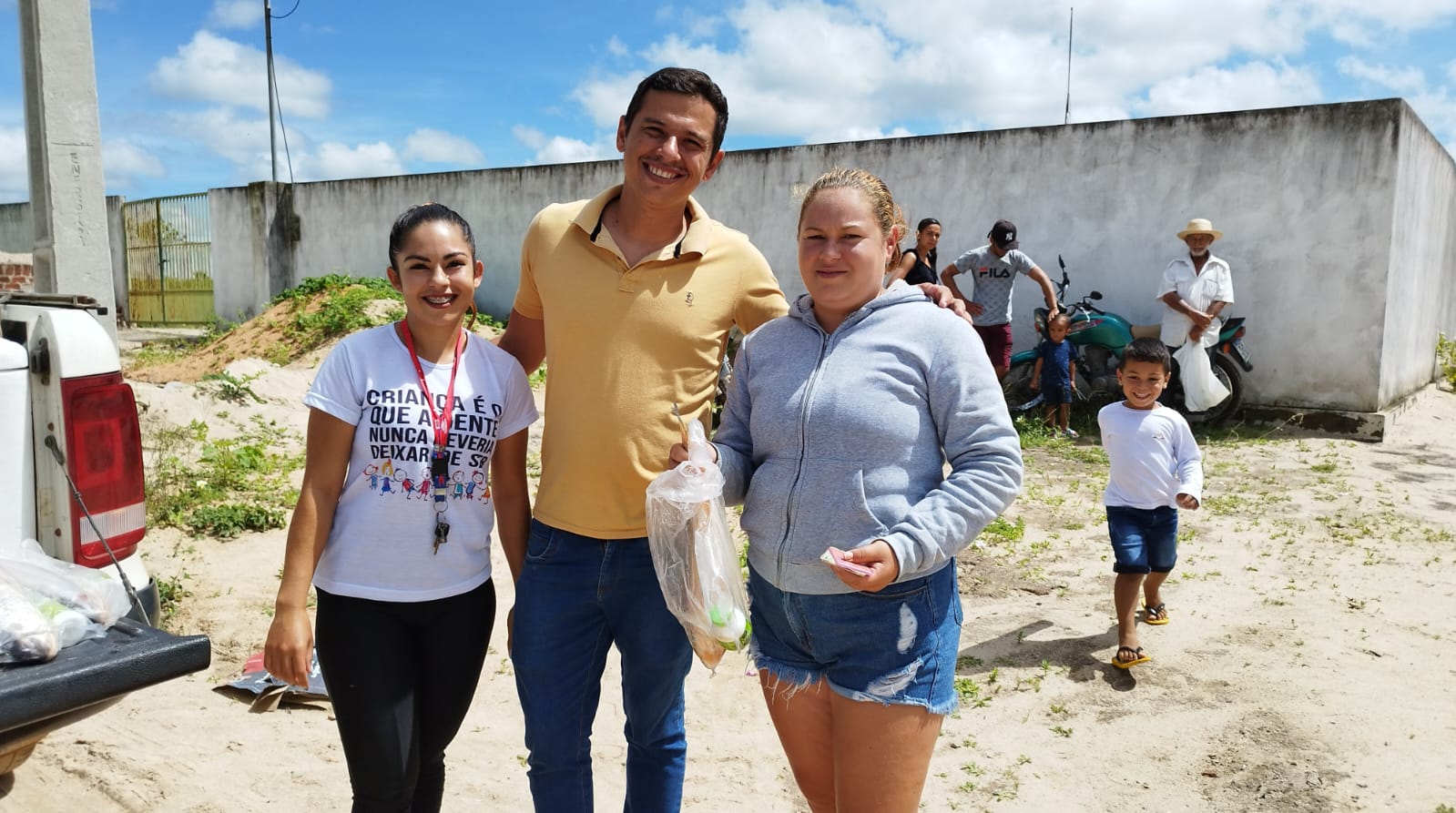 Prefeitura de Nova Floresta realiza entrega do Peixe da Semana Santa