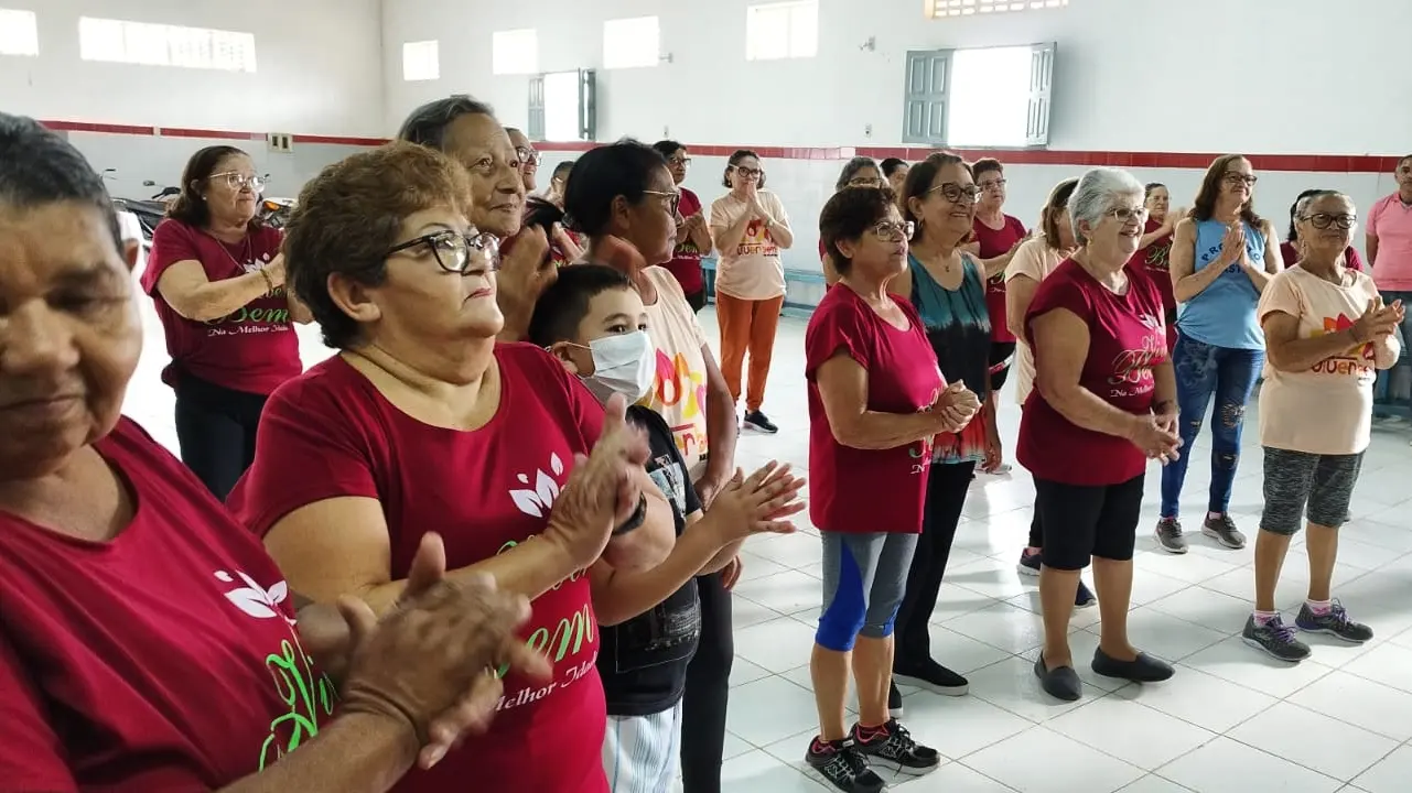Prefeito Jarson acompanha retorno das atividades da Ginástica da Melhor Idade