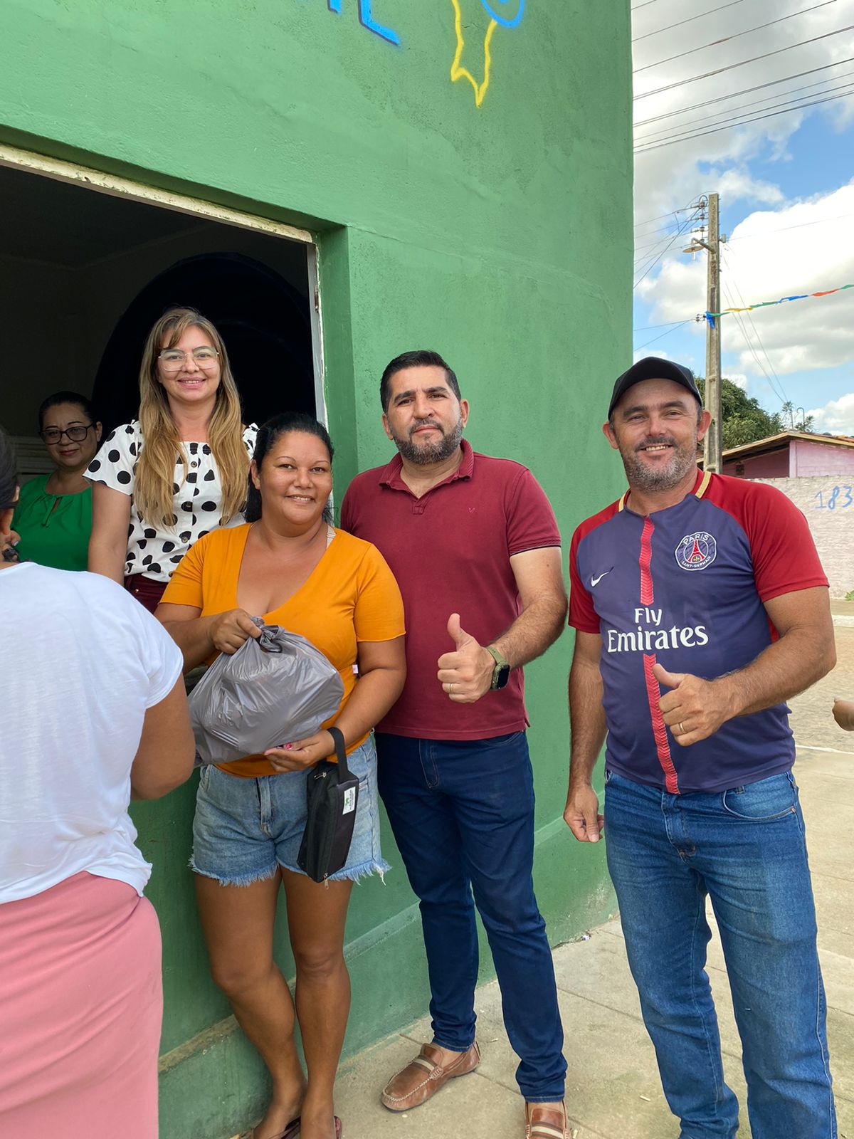 Secretaria de Assistência Social, juntamente com a Prefeitura Municipal de Nova Floresta realizaram mais uma entrega de alimentos através do PAA