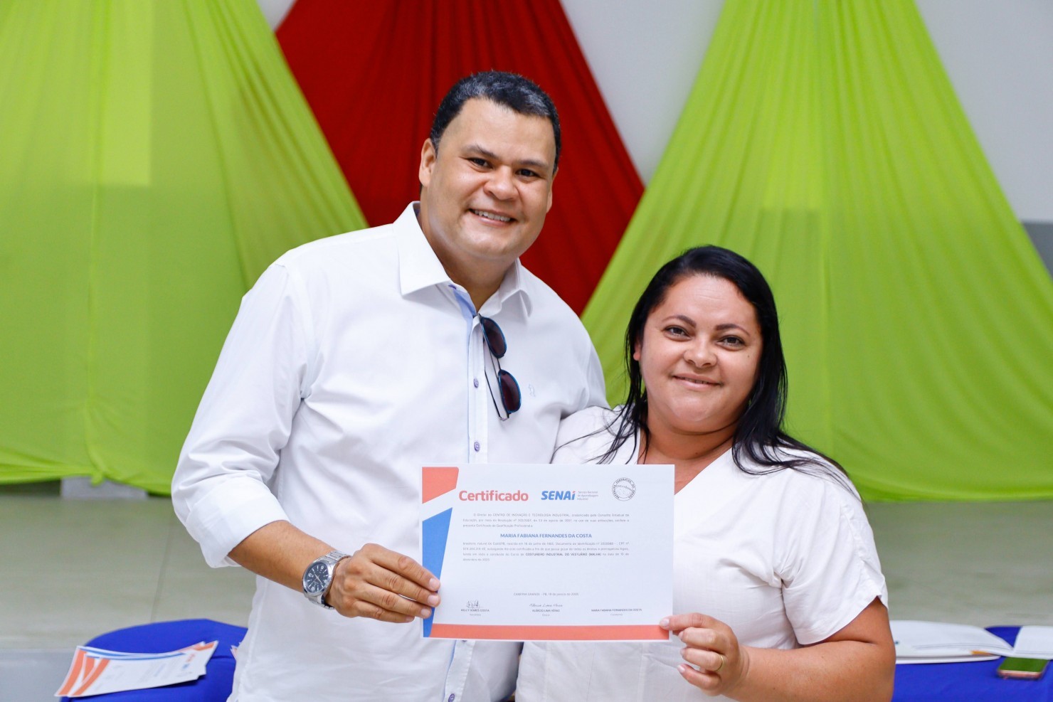 Prefeitura de Nova Floresta realiza entrega de certificados do curso de Corte e Costura Industrial em parceria com o SENAI