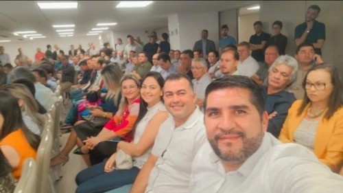 Prefeito Jarson participa de reunião com bancada federal promovida pela FAMUP