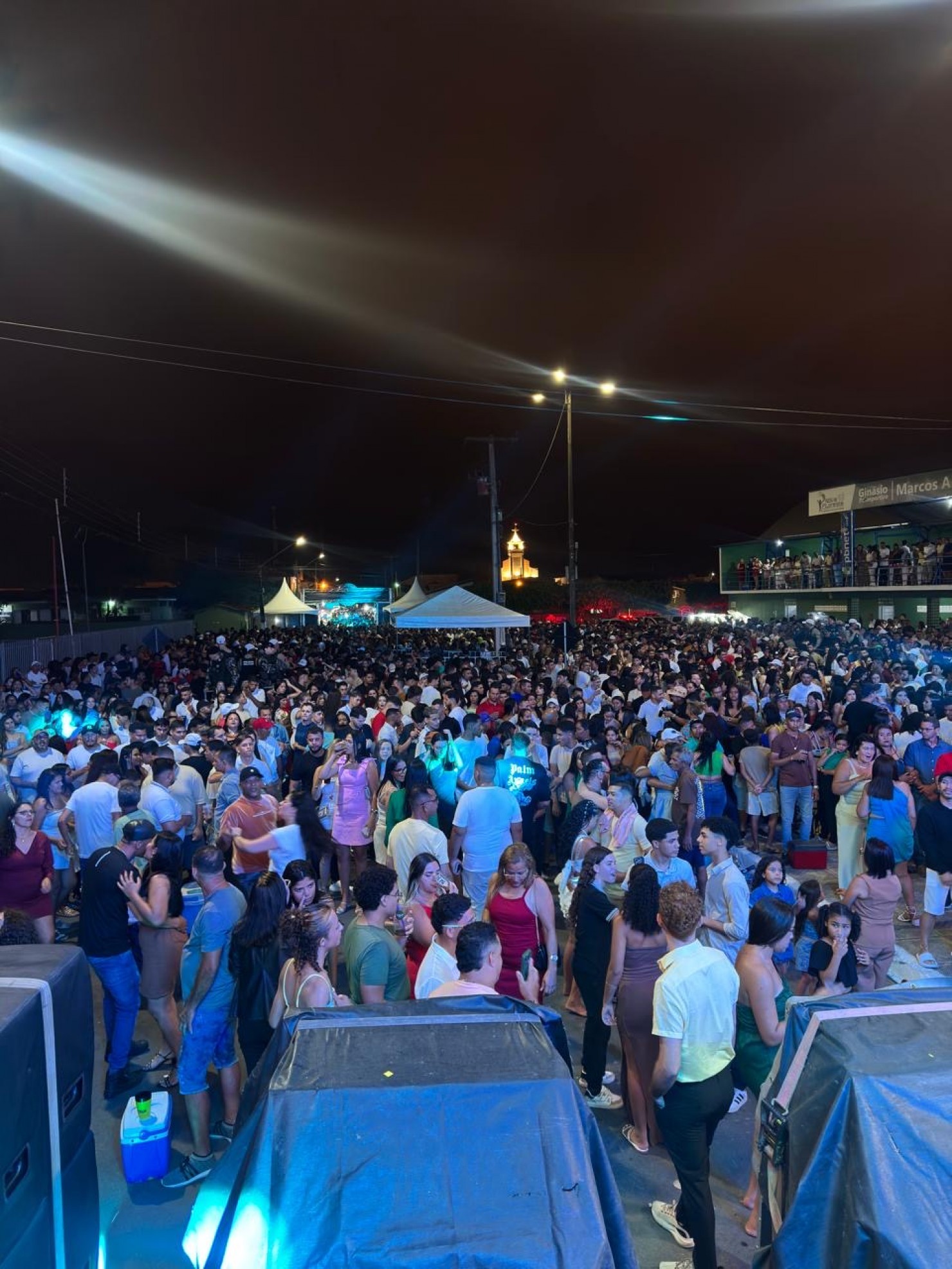 Réveillon de Nova Floresta celebra a chegada de 2026 com muita alegria e música