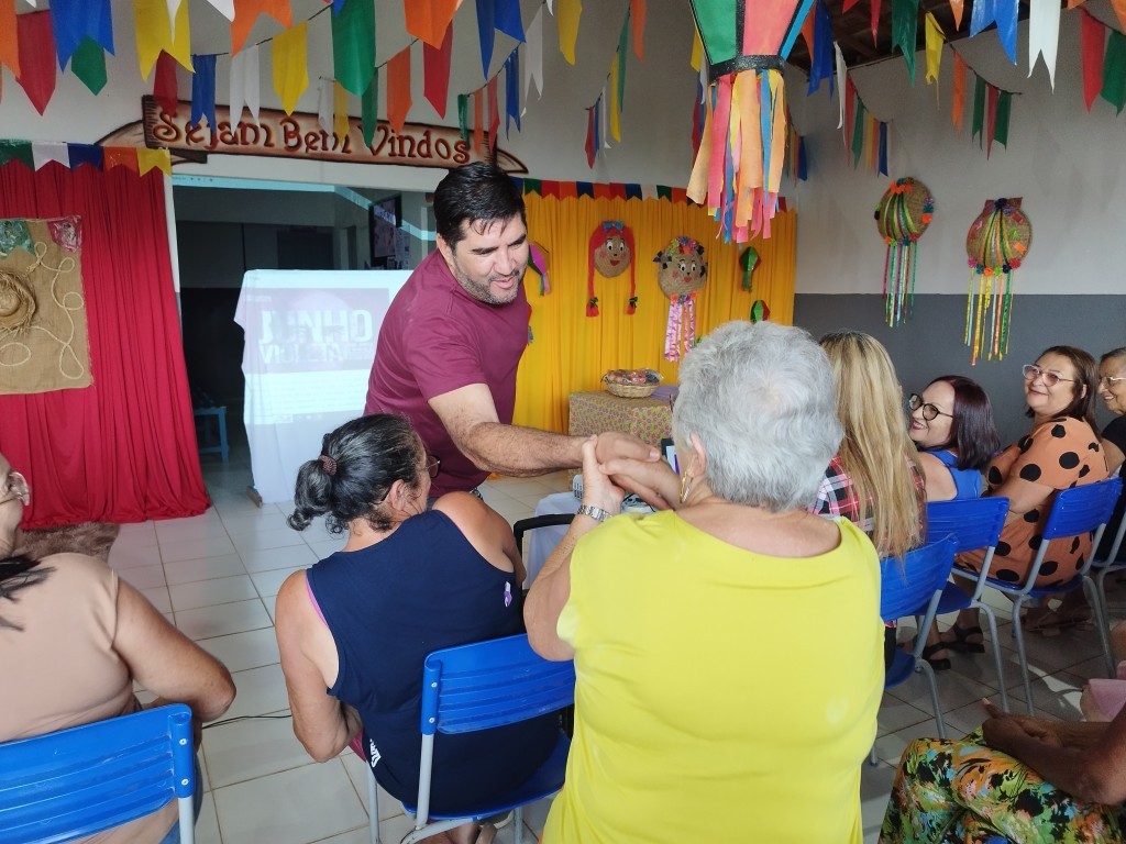 Prefeitura de Nova Floresta promove encontro do Junho Violeta