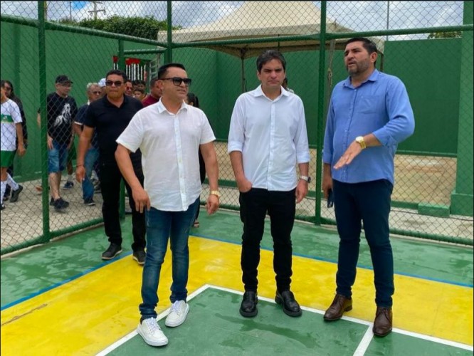 Inauguração do Centro Esportivo anexo a Escola Papa Paulo VI + Entregas de Três Veículos
