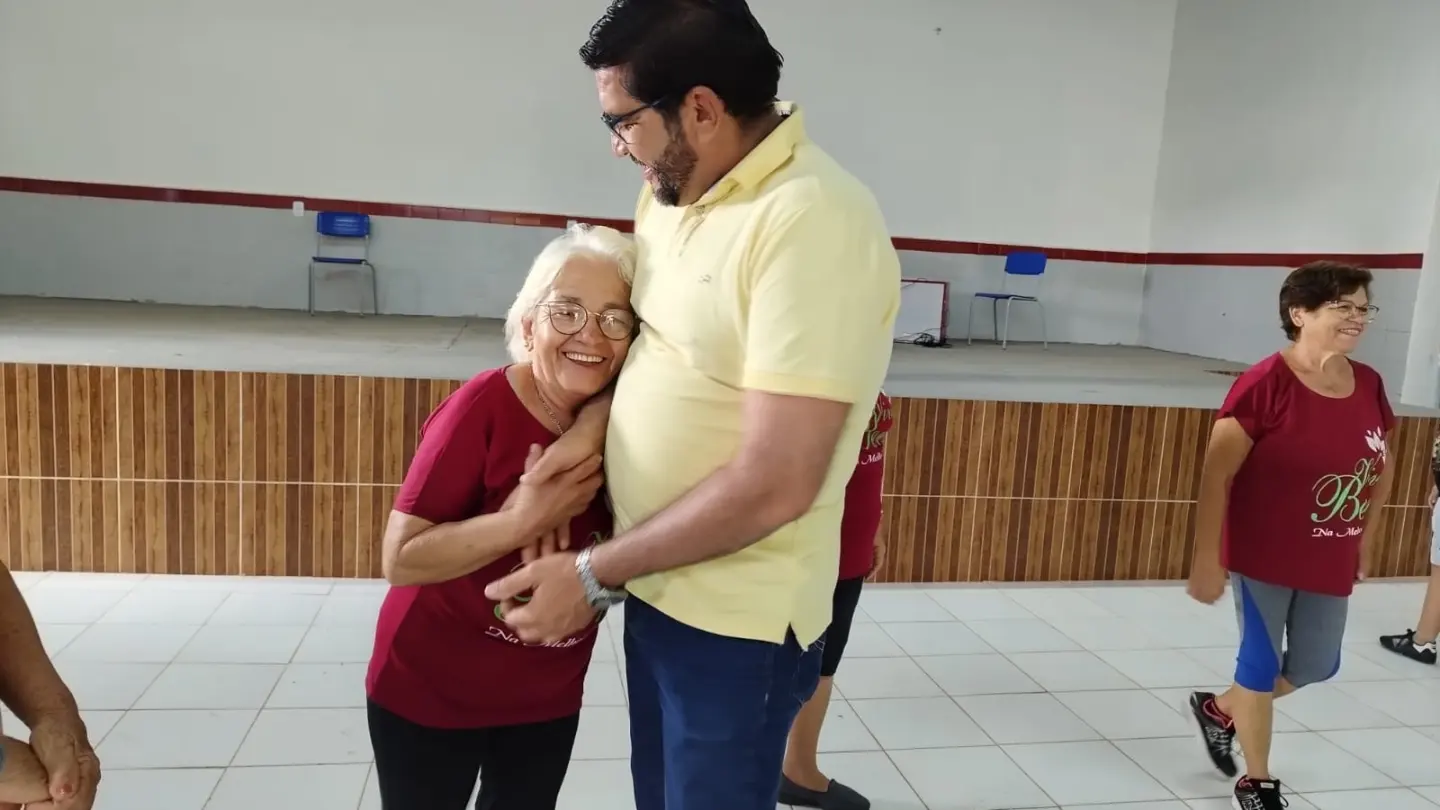 Prefeito Jarson acompanha retorno das atividades da Ginástica da Melhor Idade