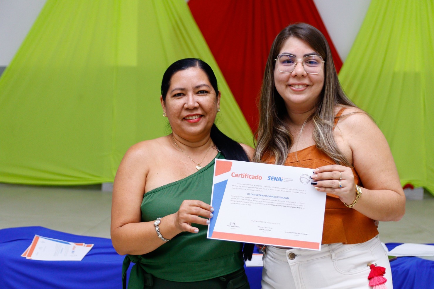 Prefeitura de Nova Floresta realiza entrega de certificados do curso de Corte e Costura Industrial em parceria com o SENAI