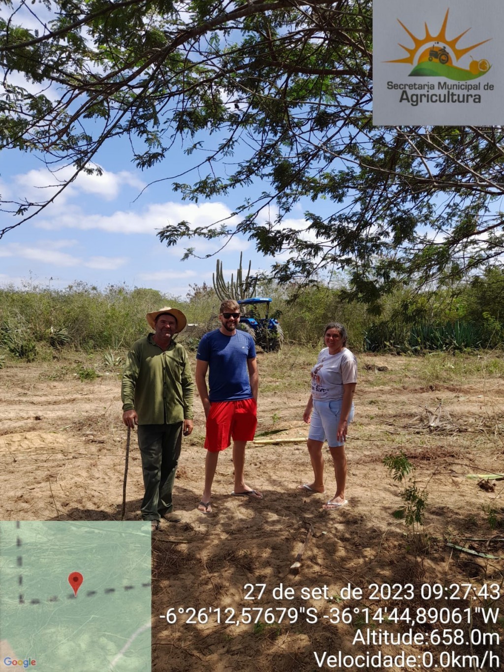 A Prefeitura de Nova Floresta continua com as atividades de cortes de terra na zona rural.