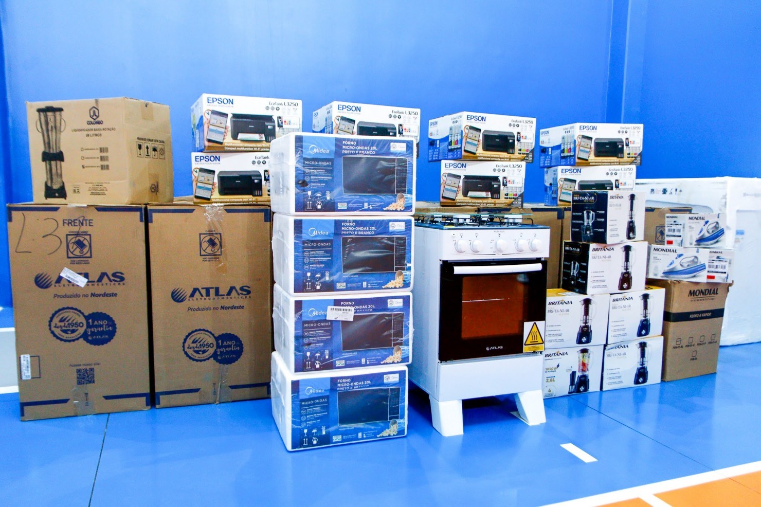 Prefeitura amplia estrutura das escolas com entrega de novos equipamentos