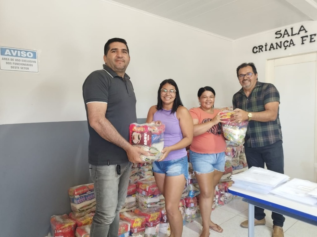 Prefeitura de Nova Floresta realiza entrega de cestas básicas.
