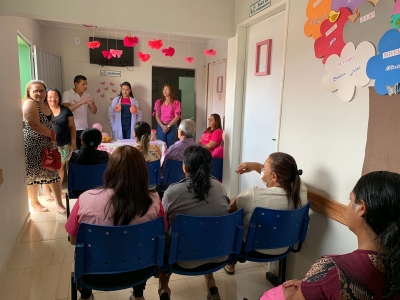 OUTUBRO ROSA: UNIDADES DE SAÚDE PROMOVEM AÇÕES SOBRE A PREVENÇÃO DO CÂNCER DE MAMA