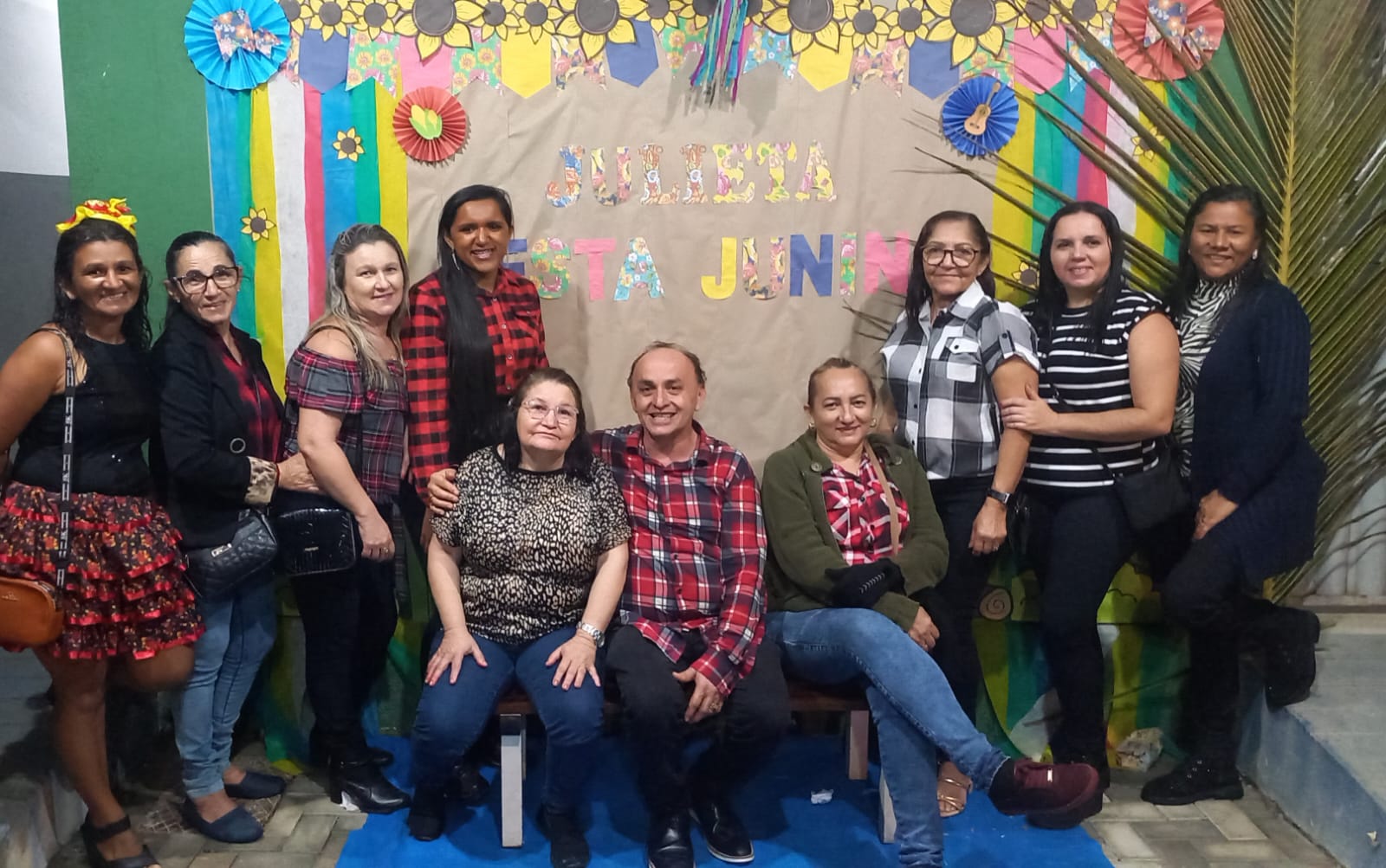 Prefeitura Municipal de Nova Floresta Realiza mais uma noite do São João de Bairros 2024 na Escola Julieta de Lima e Costa