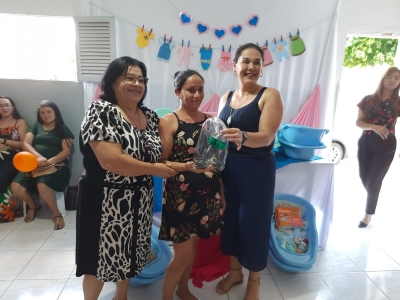 MAMÃES FELIZES: SECRETARIA DE ASSISTÊNCIA SOCIAL FAZ ENTREGA DE KITS ENXOVAL ATRAVÉS DO CRAS