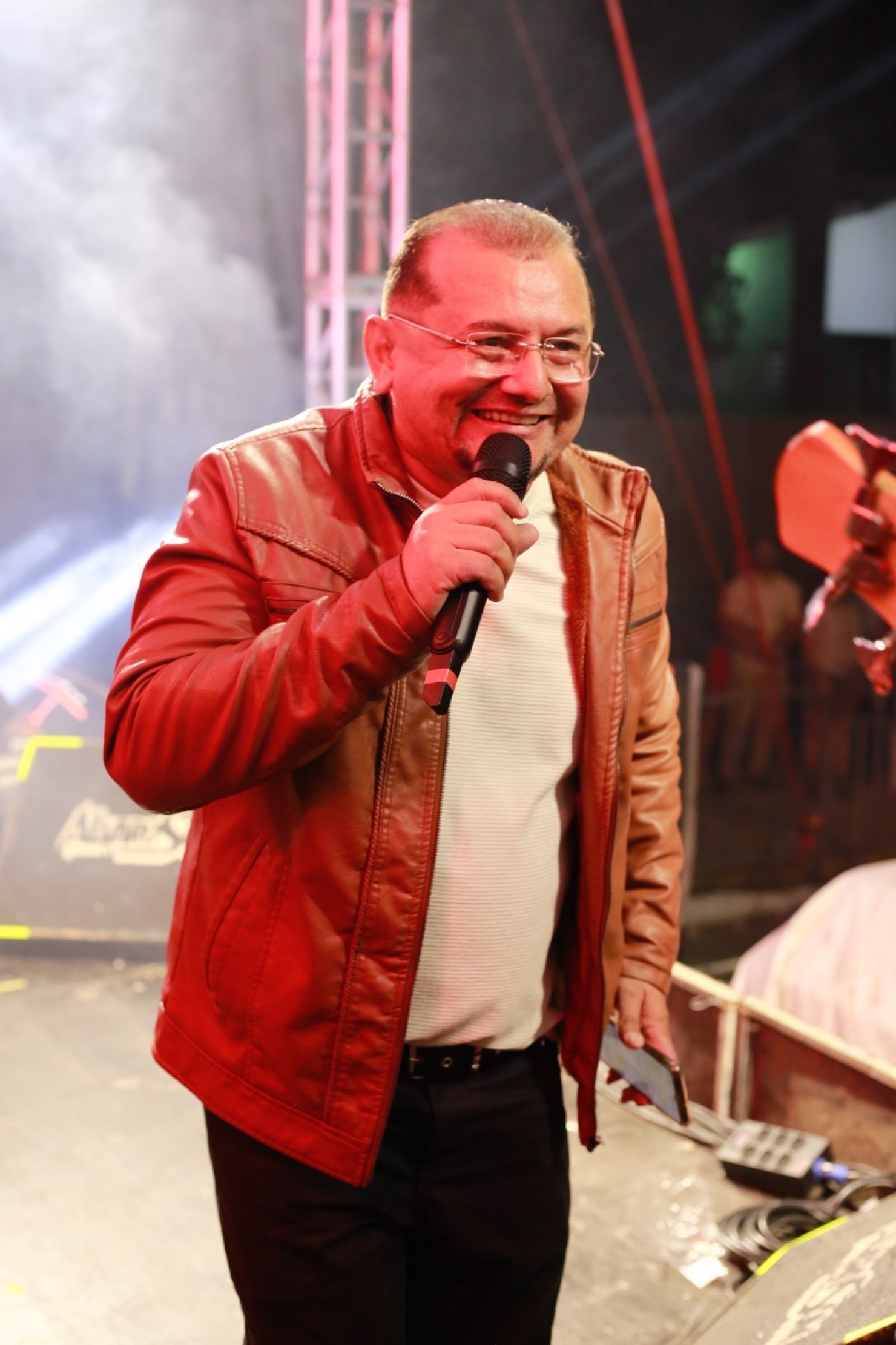 Festa social celebra os 66 anos de emancipação política de Nova Floresta com shows